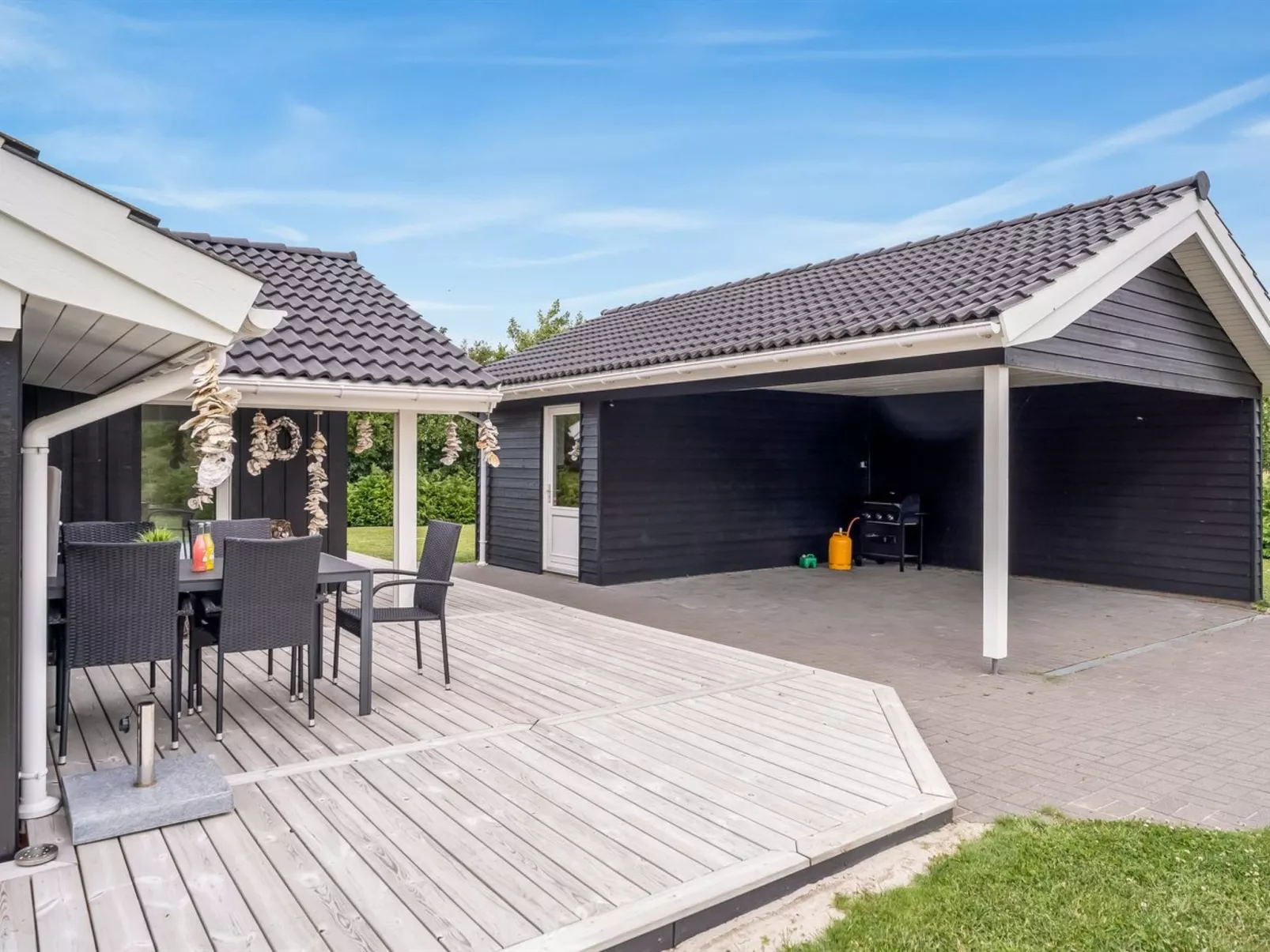 "Antero" - 500m to the fjord-Buiten