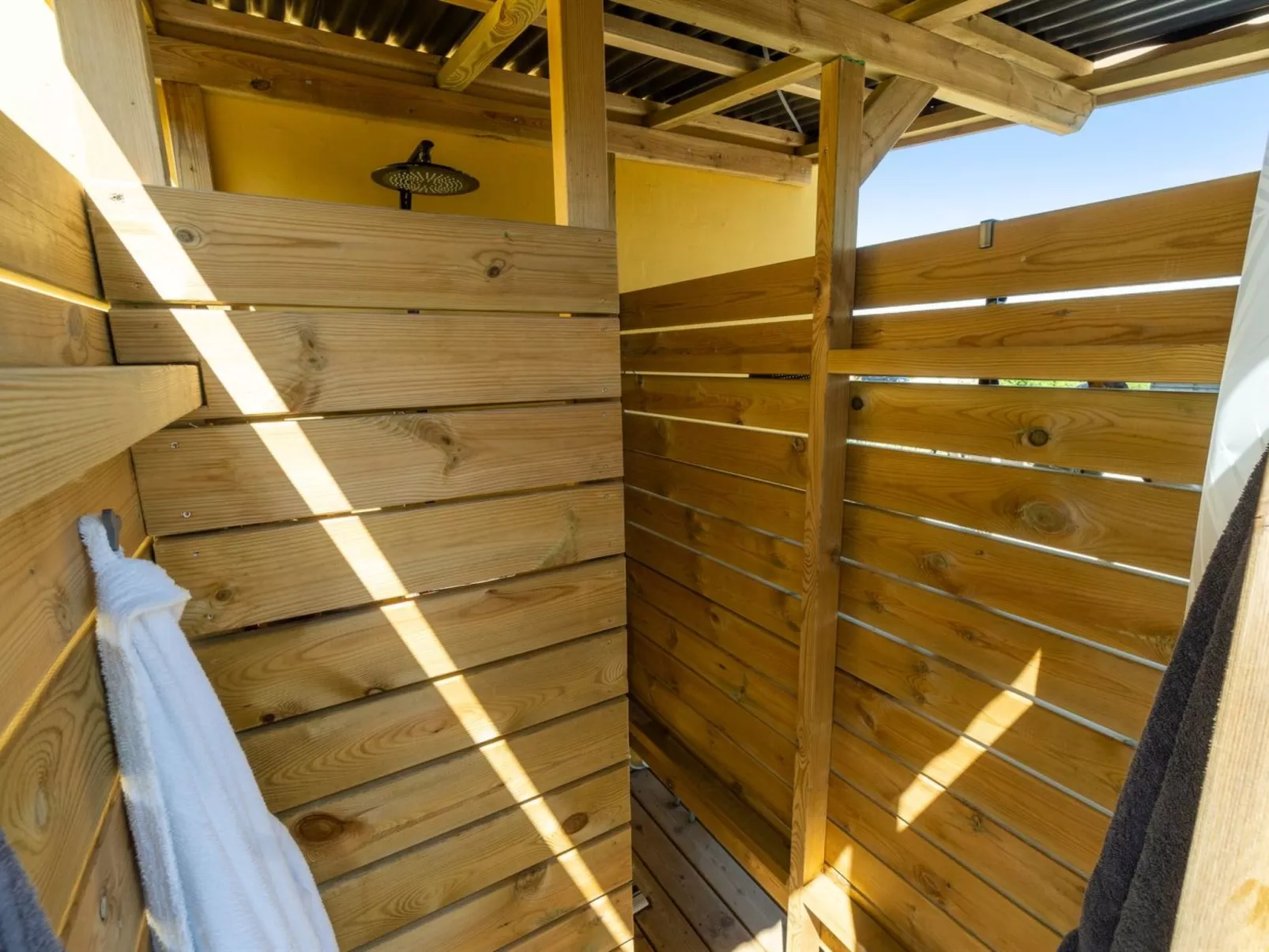 "Mari" - 150m from the sea-Buiten