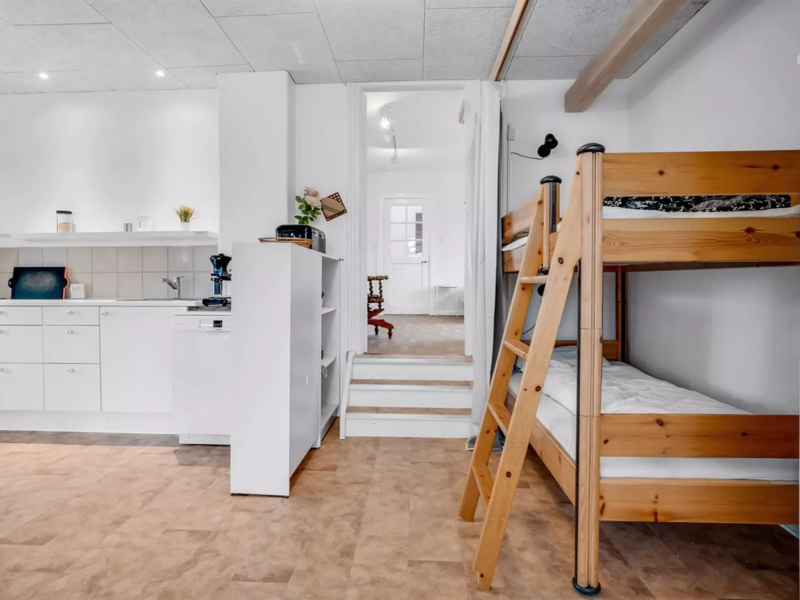 "Jantje" - 200m from the sea-Binnen