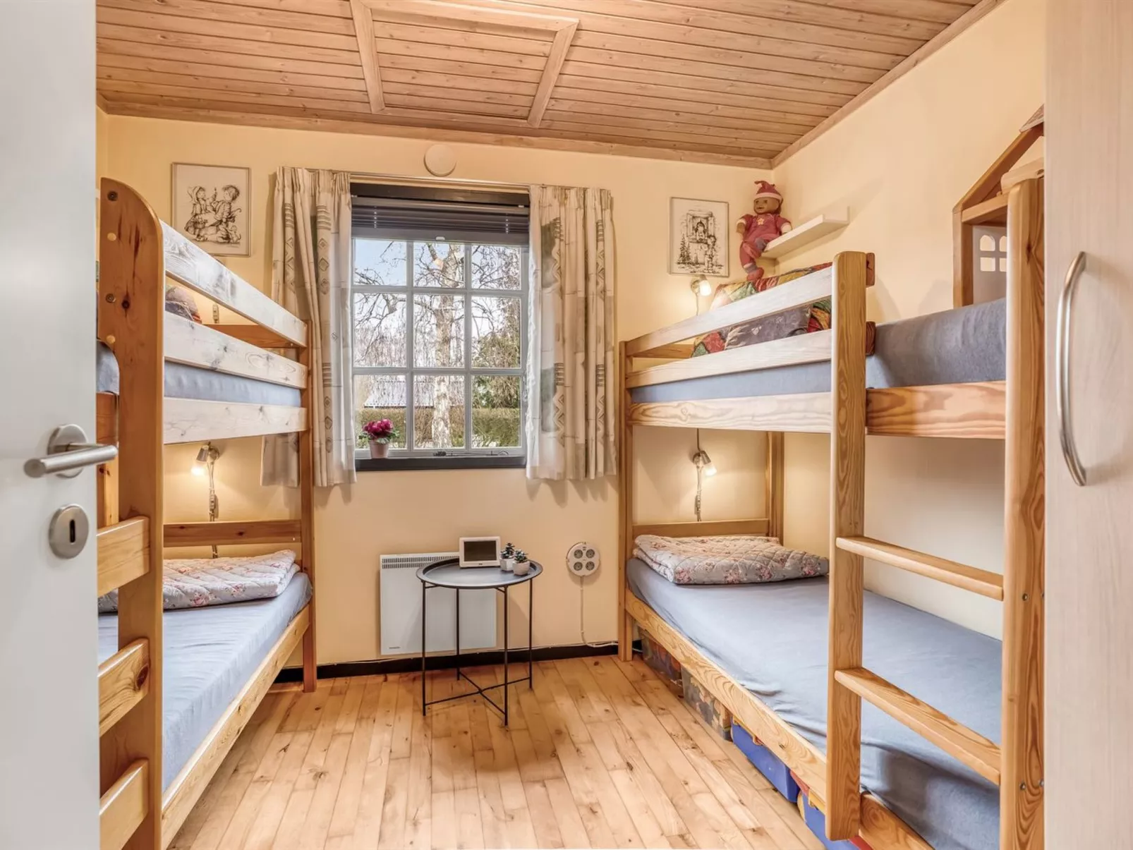 "Thorir" - 500m from the sea-Binnen