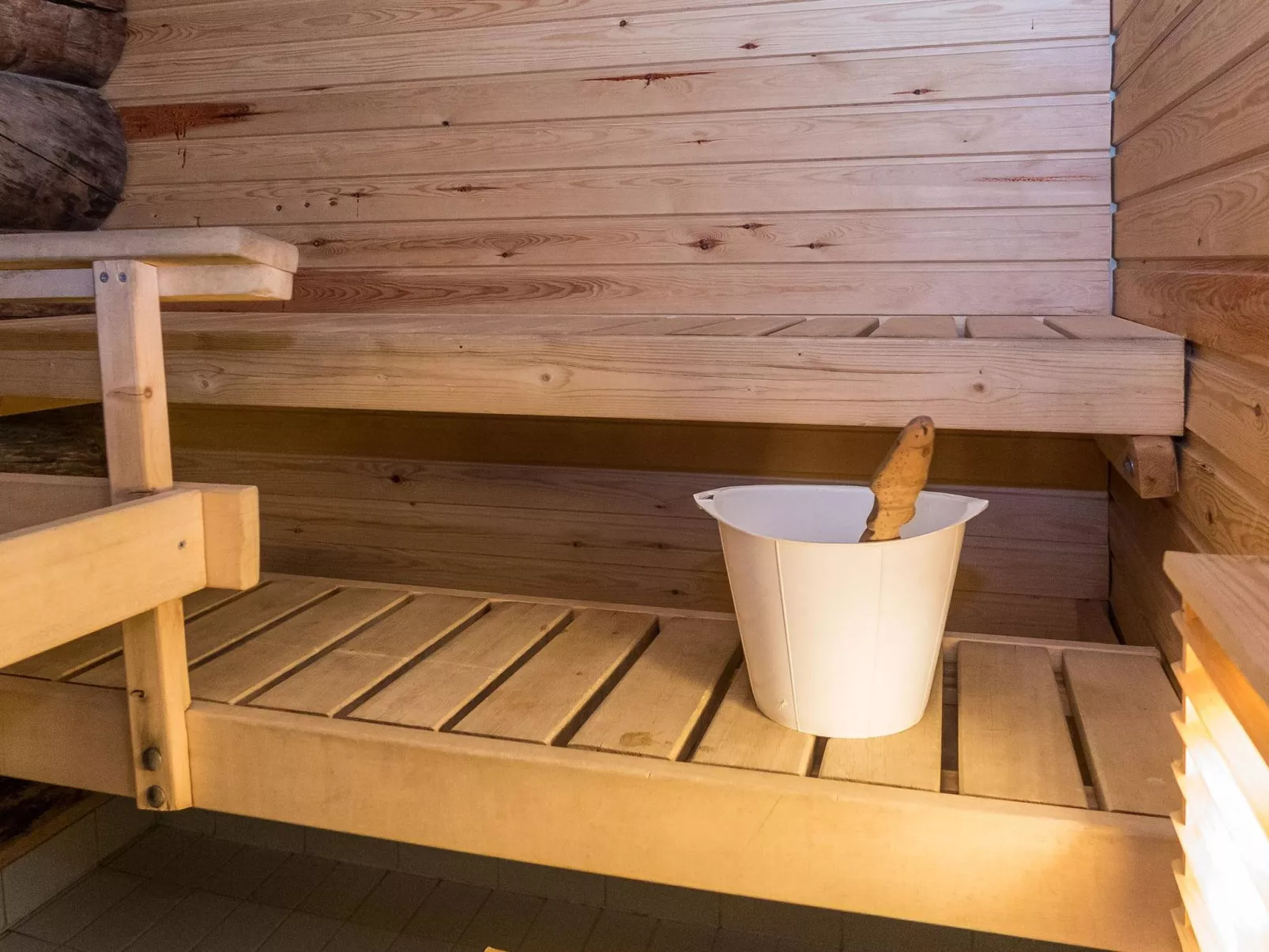 Vuokatinportti b 8-Binnen