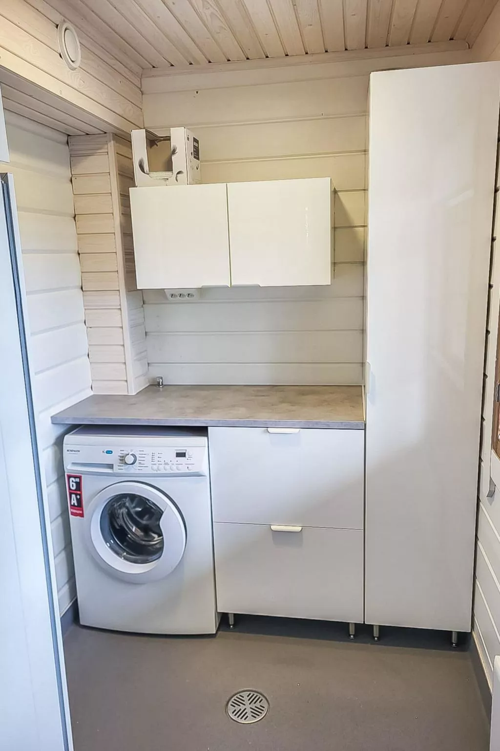 Aurinkoalppi 12a paritalon yläkerta-Binnen