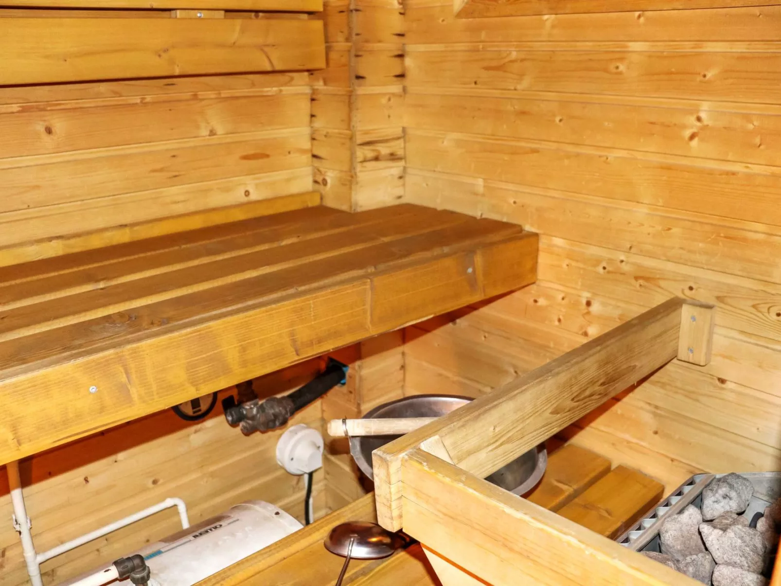 Alppikylä 8b paritalo-Binnen