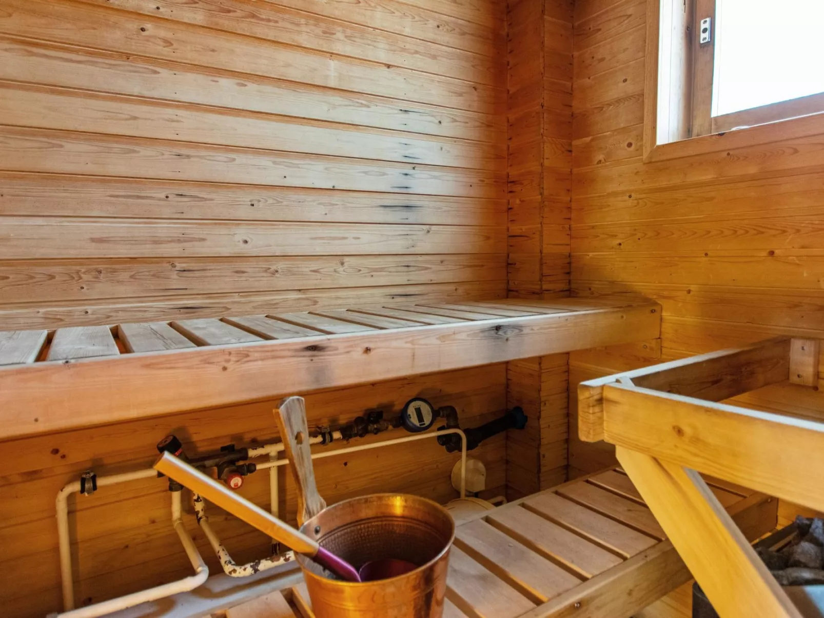 Alppikylä 13b paritalo-Binnen