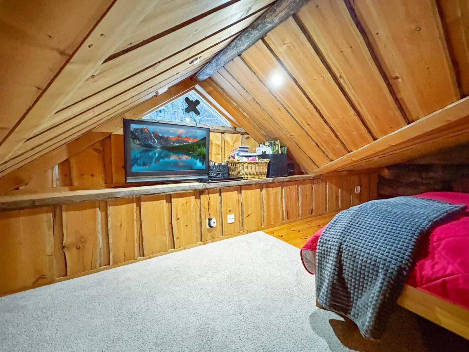 Rukan skikolo-Binnen