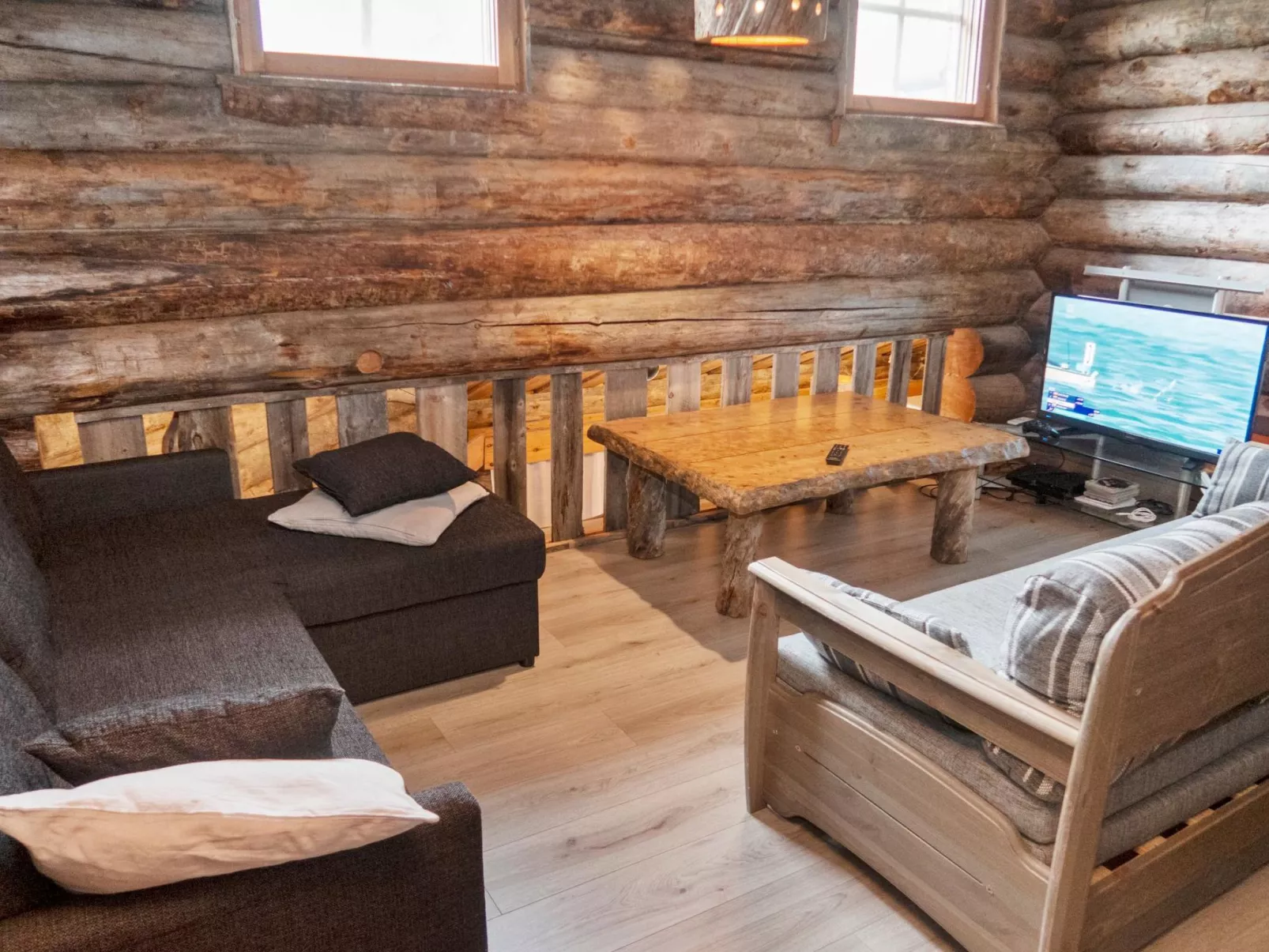 Agenttimajat 1-Binnen