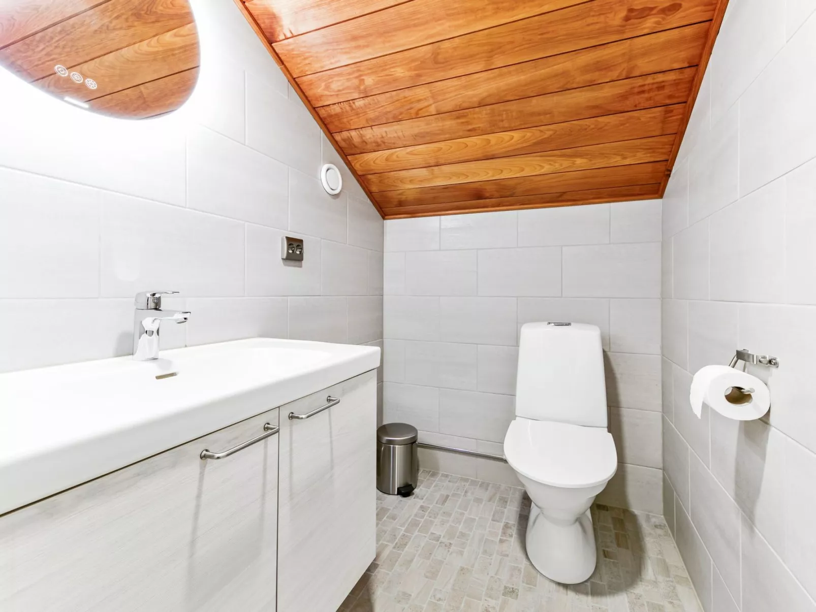 Levin hetki b-Binnen