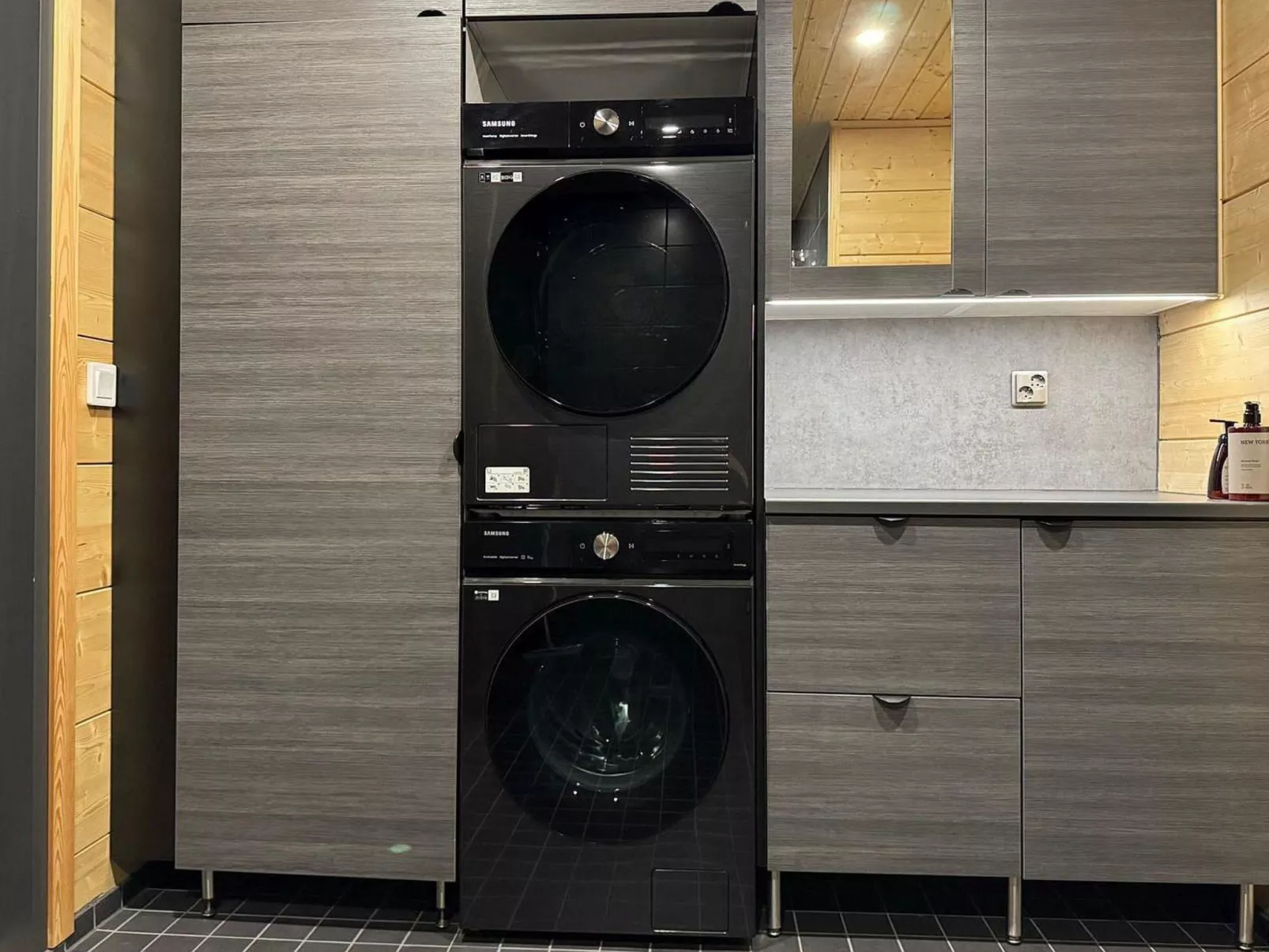 Lakeside villa-Binnen