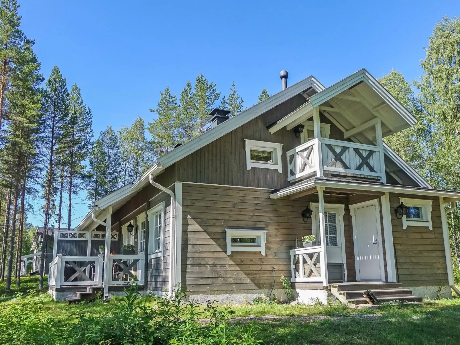 Aallotar kuiskaus-Binnen