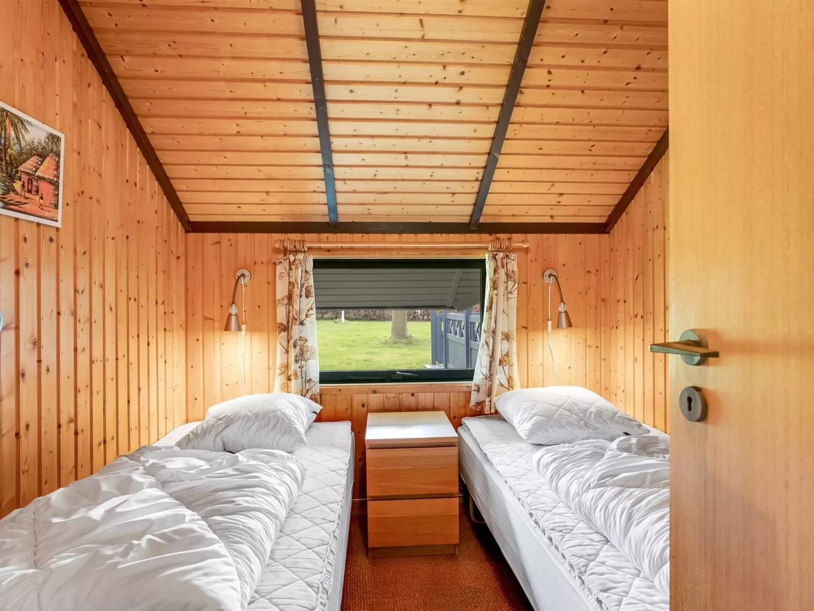 "Ovine" - 900m from the sea-Binnen