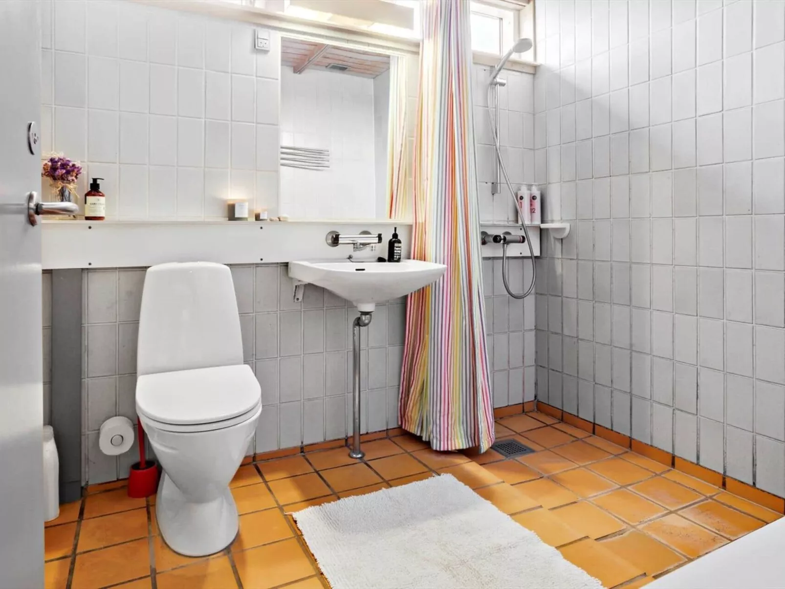 "Orpah" - 100m from the sea-Binnen