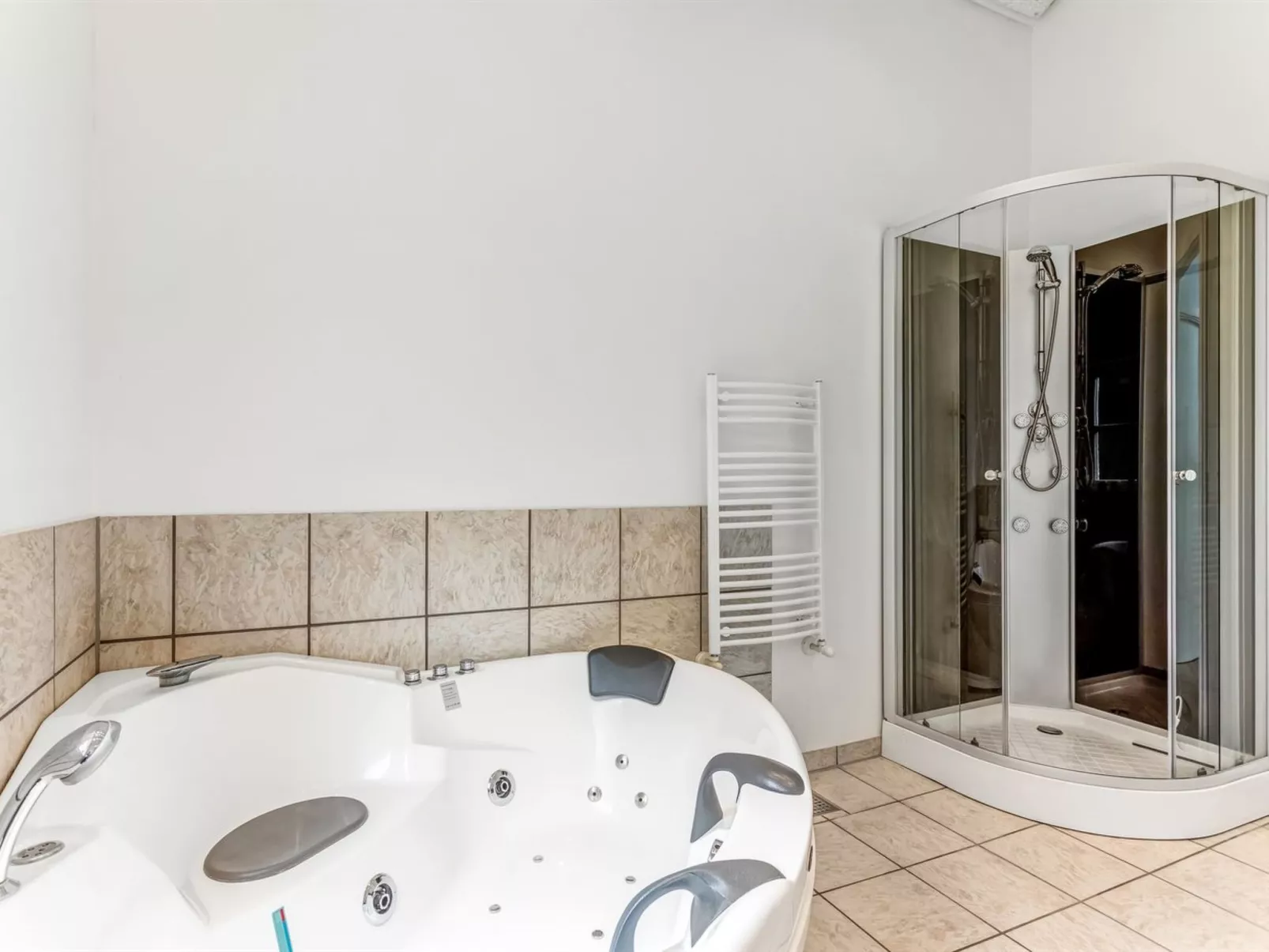 "Varpu" - 1.5km from the sea-Binnen