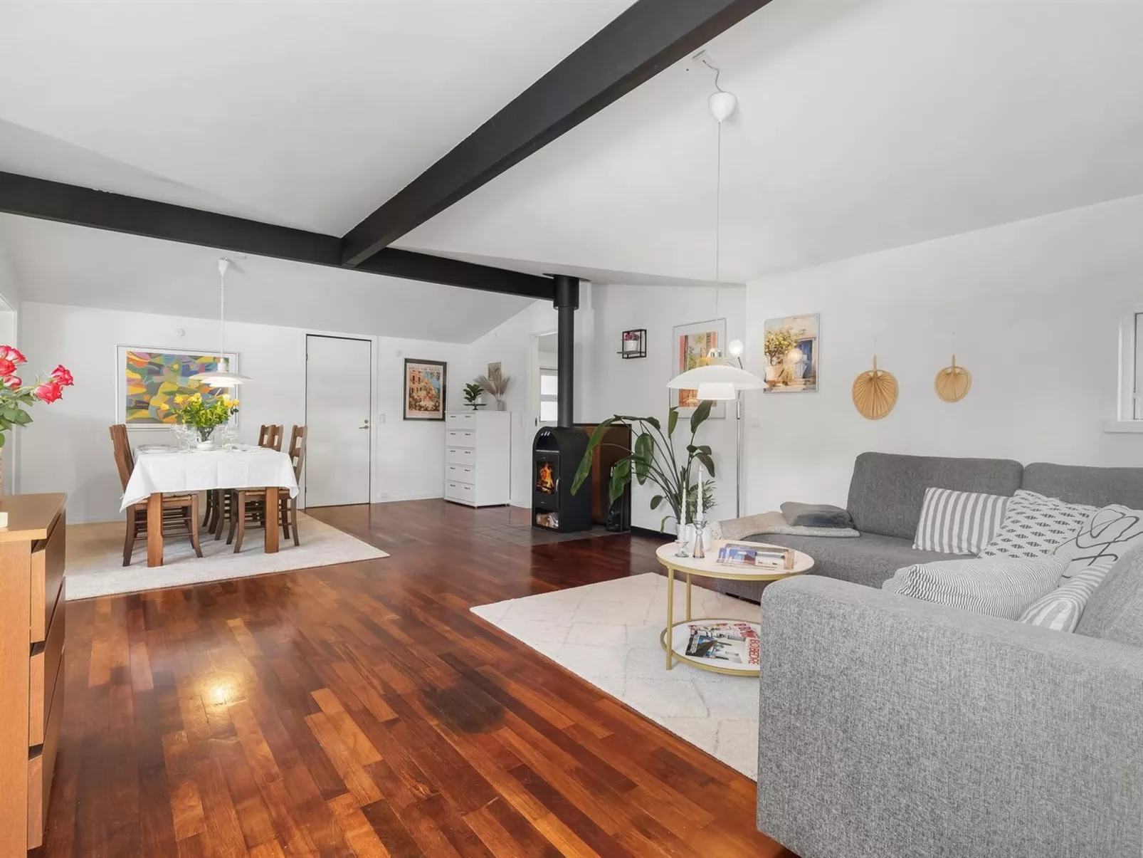 "Etly" - 900m from the sea-Binnen