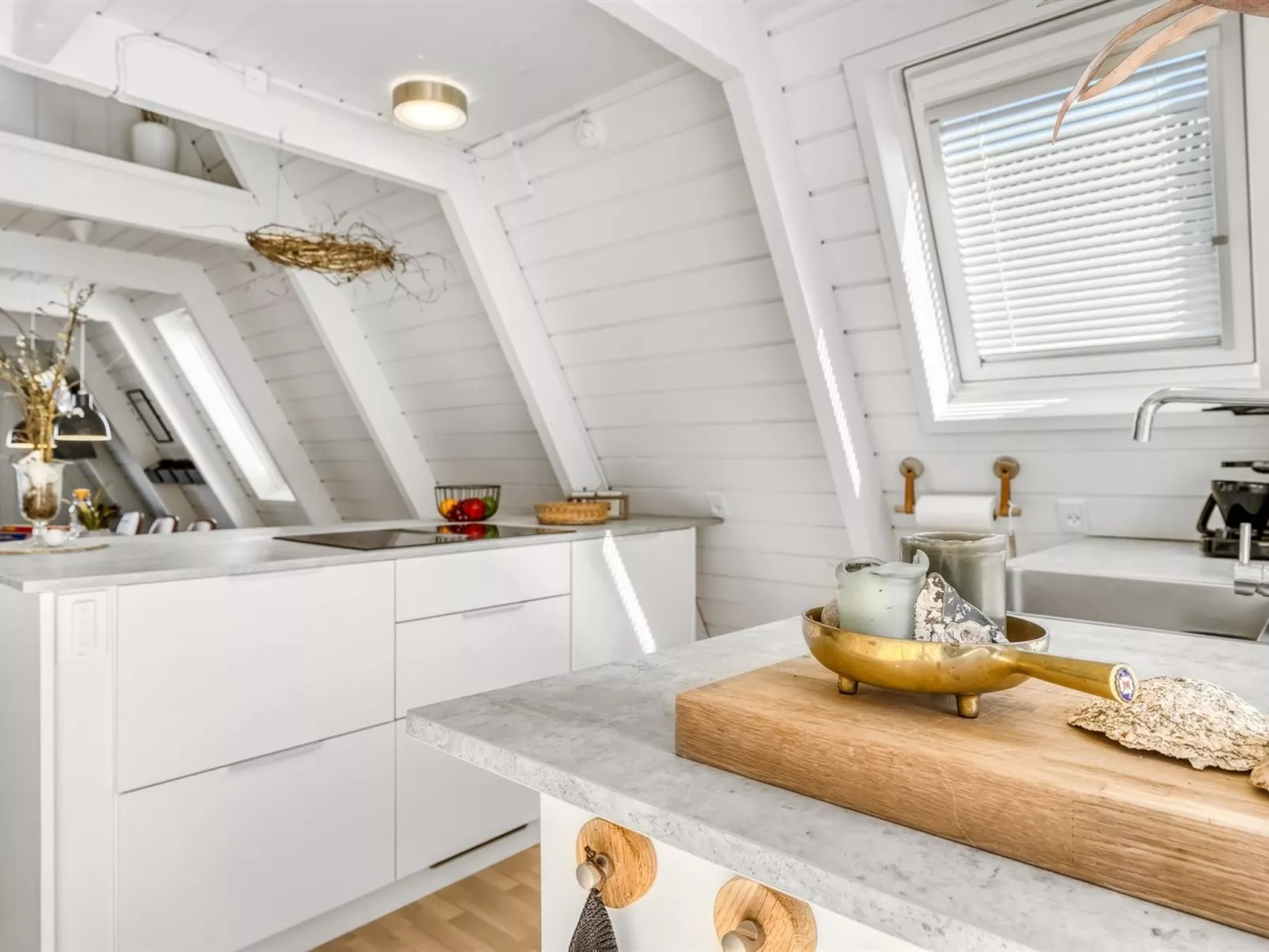 "Kauno" - 16km to the fjord-Binnen