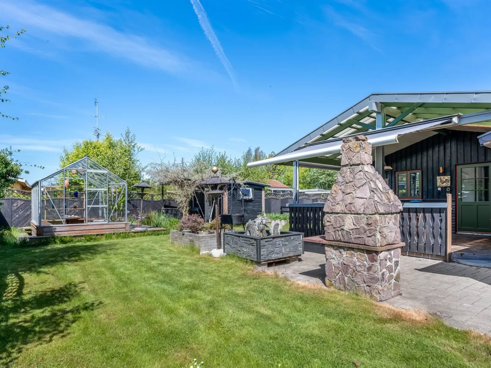 "Eljena" - 550m from the sea-Buiten