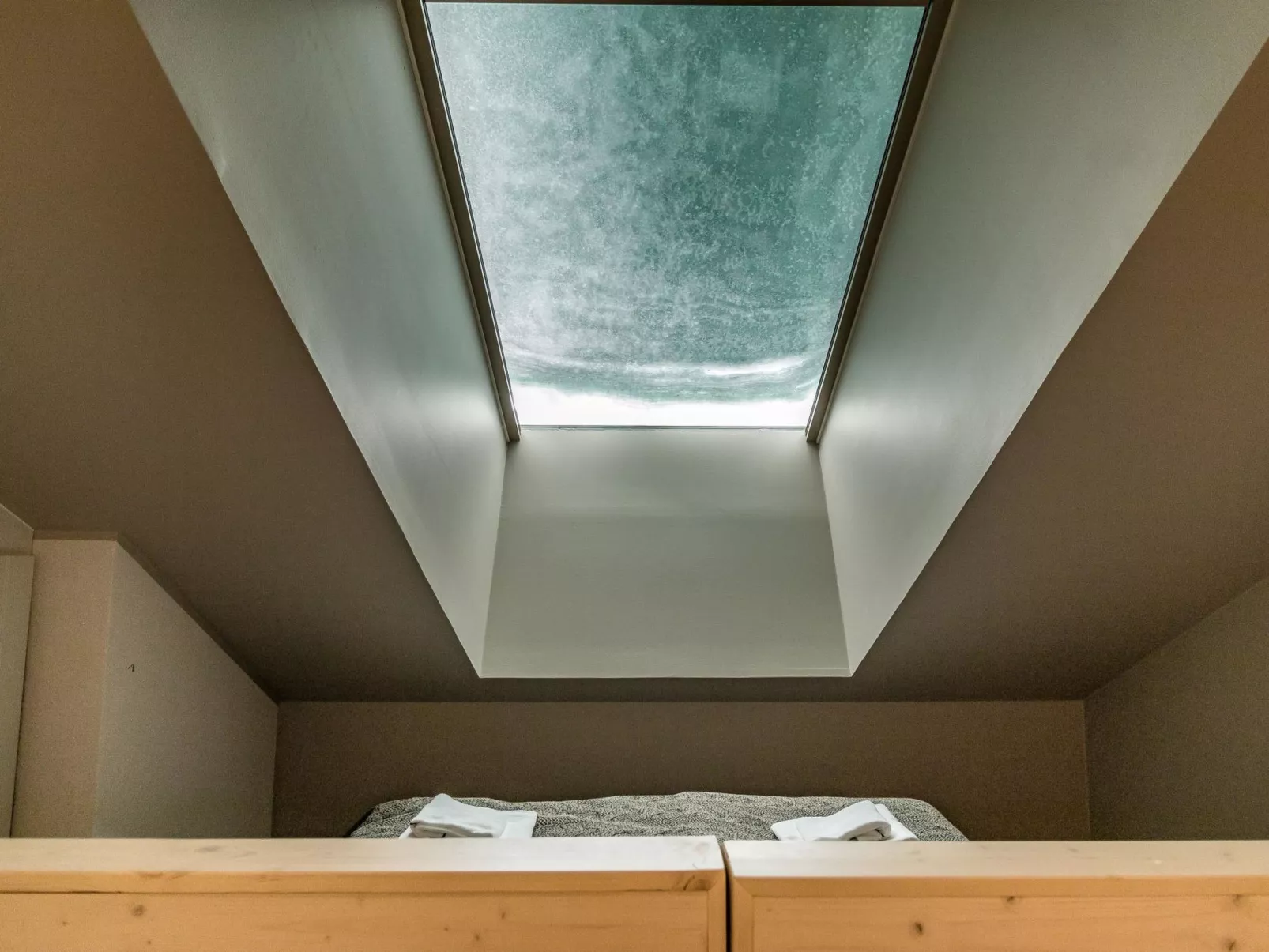 Uniikki 75, c402-Binnen