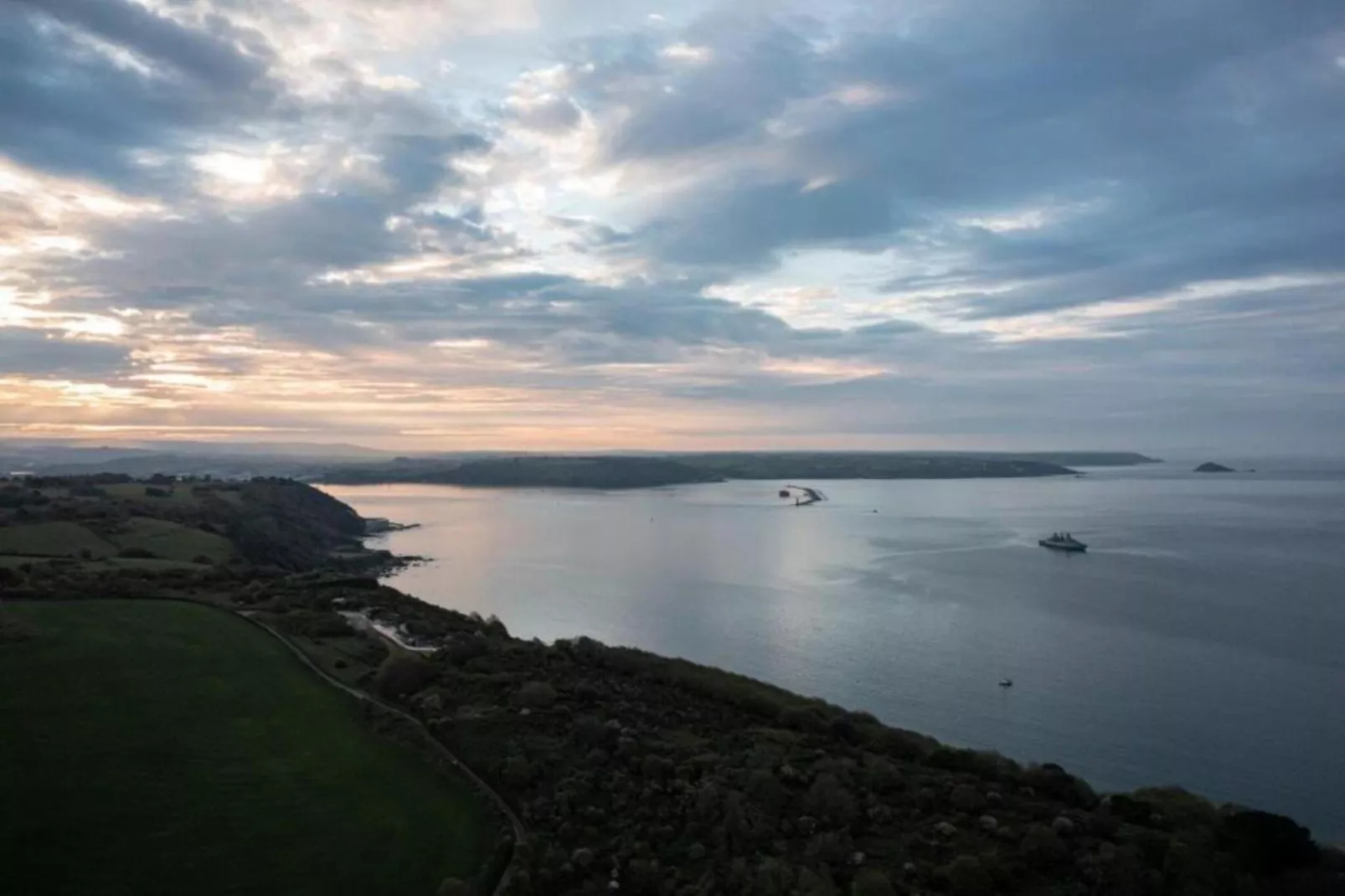 One The Green, Kingsand-Gebieden zomer 1km