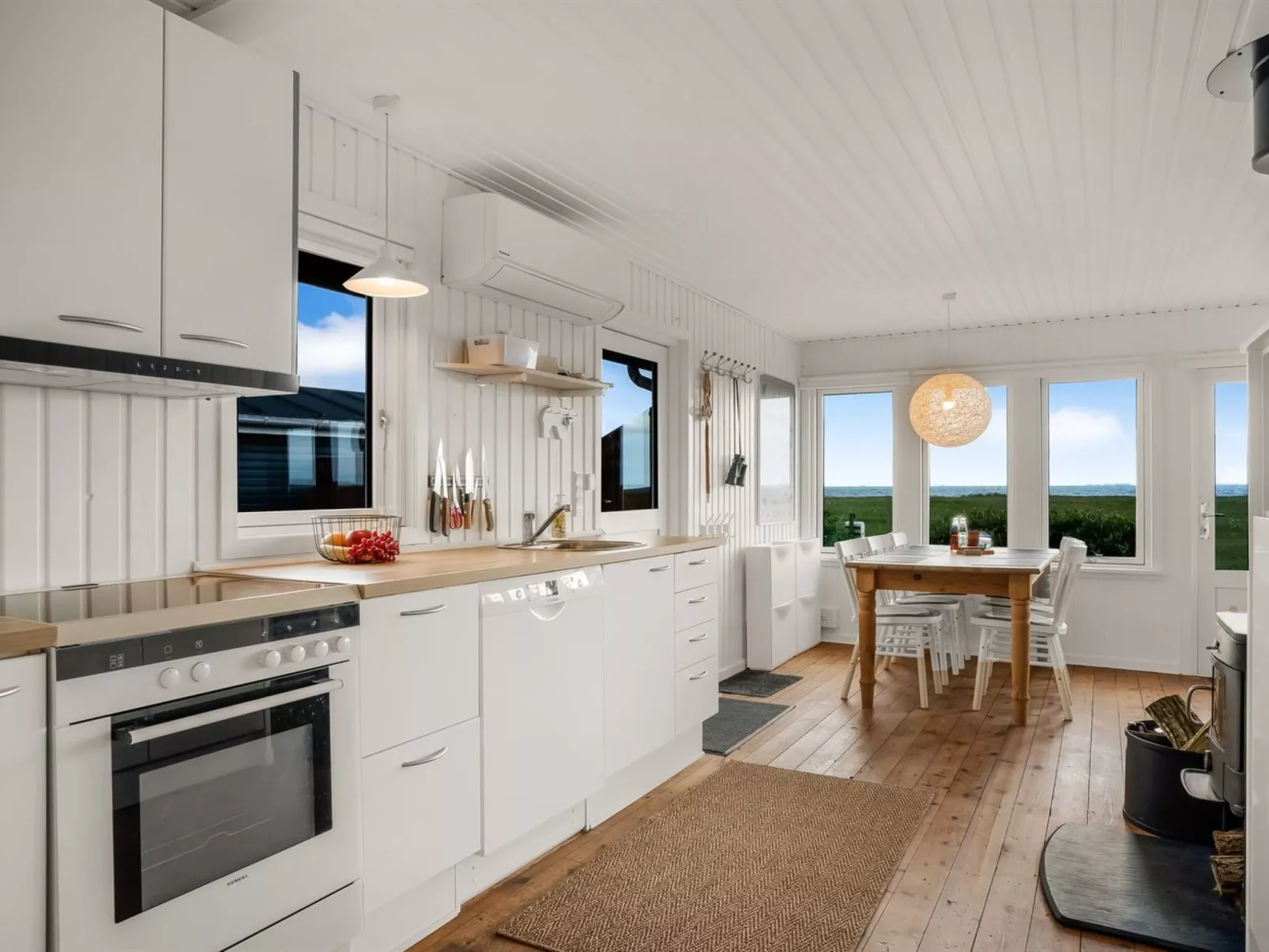 "Blia" - 120m to the fjord-Binnen