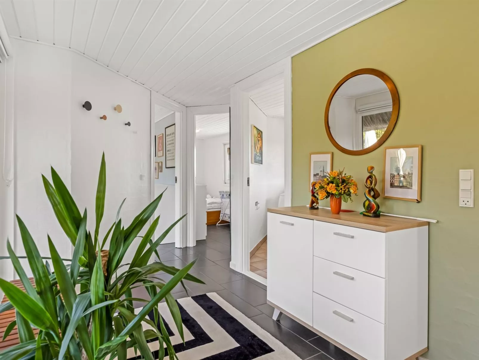 "Esma" - 3km from the sea-Binnen