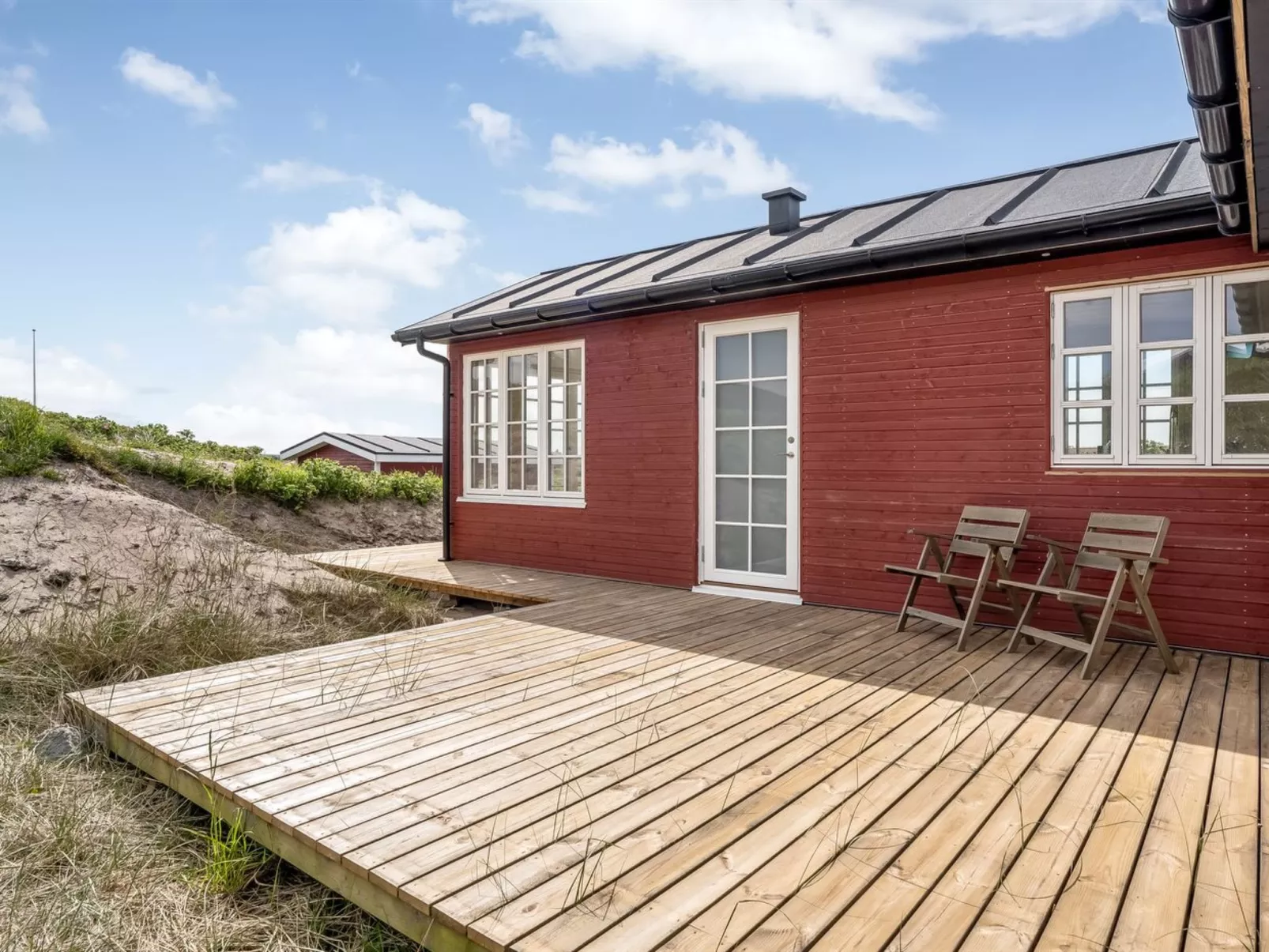 "Thine" - 250m from the sea-Buiten