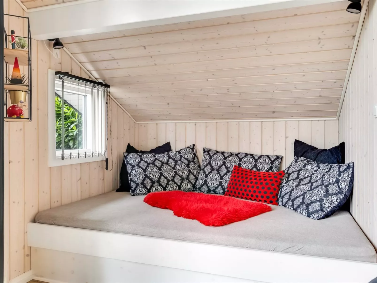 "Naimi" - 30km from the sea-Binnen