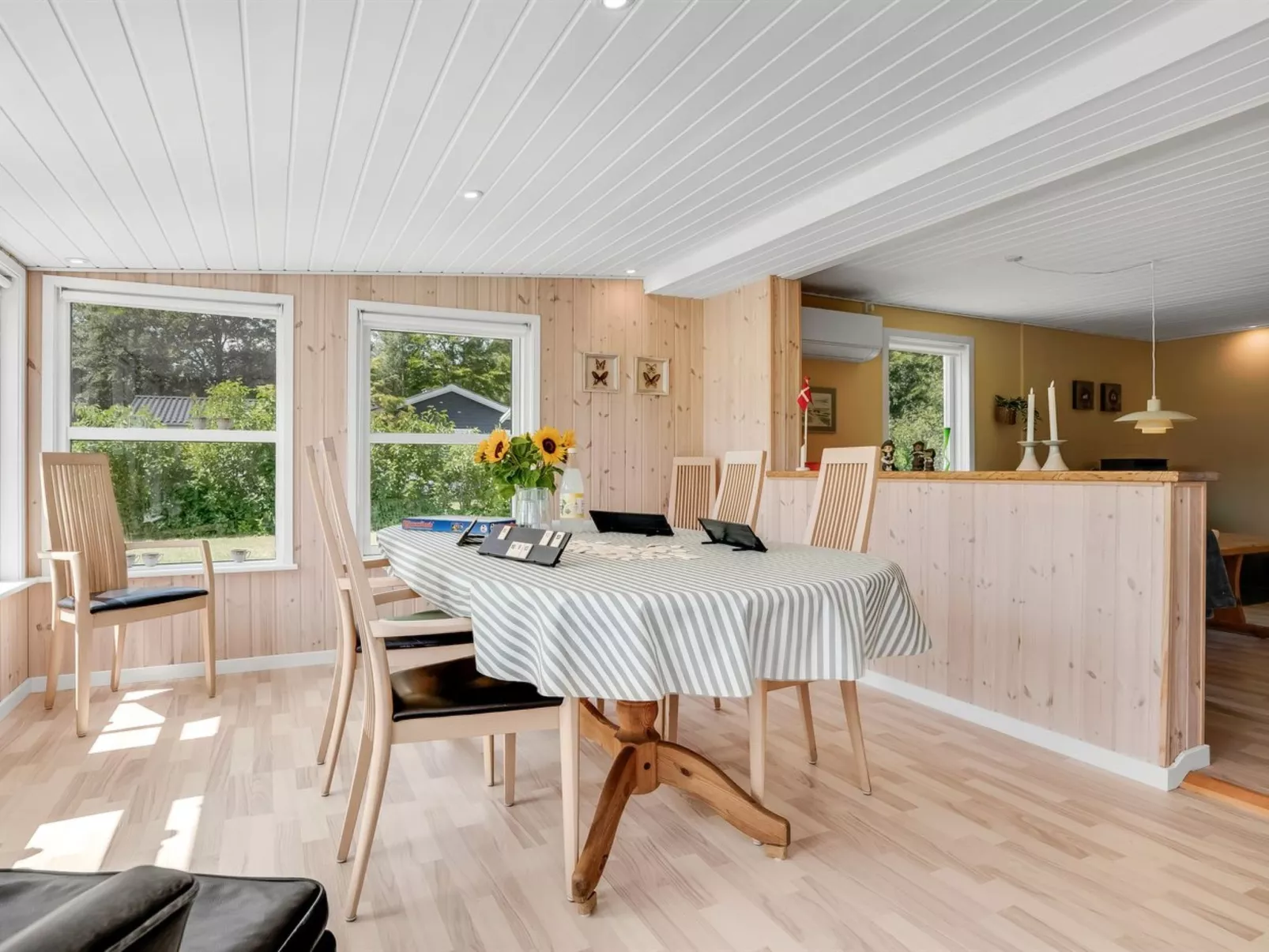 "Tellervo" -  from the sea-Binnen