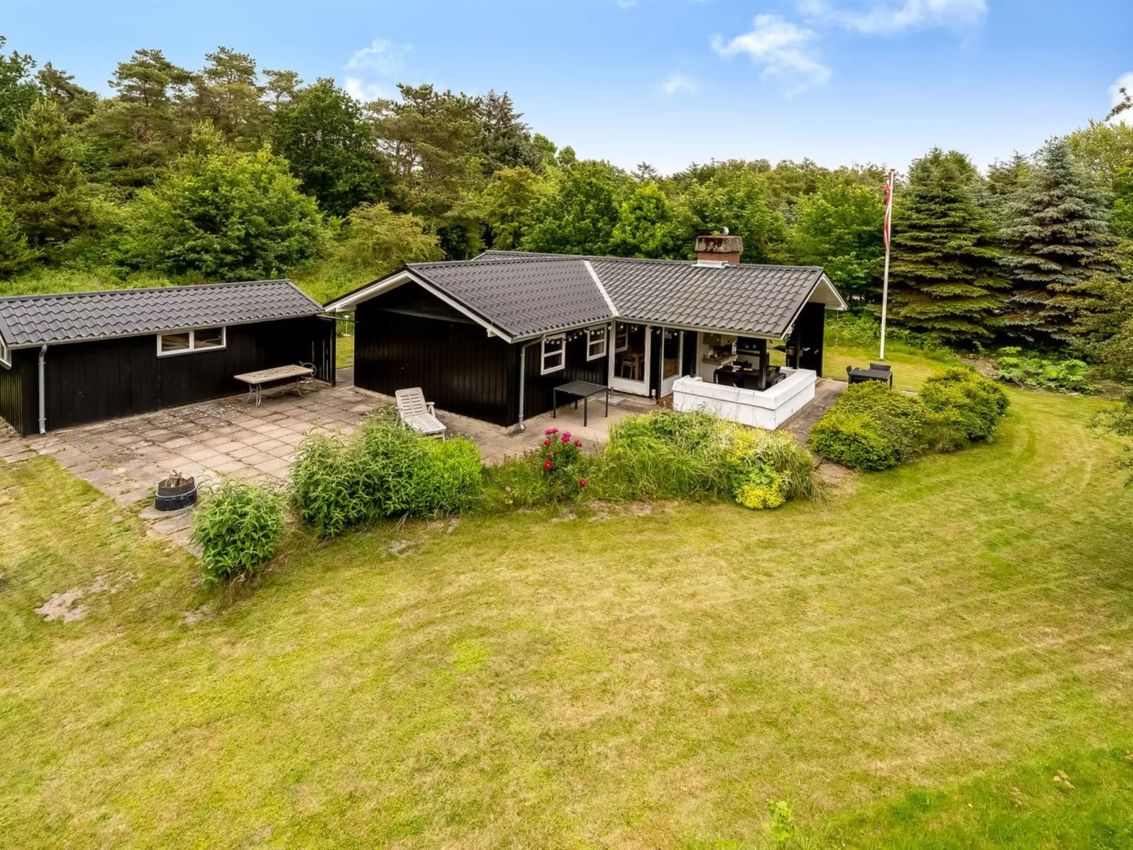 "Ginette" - 400m to the fjord-Buiten