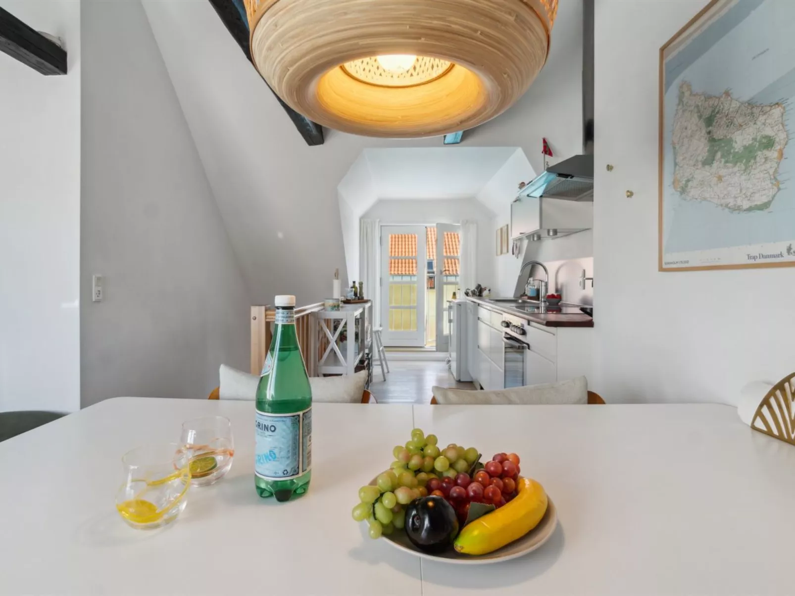 "Elemine" - 500m from the sea-Binnen