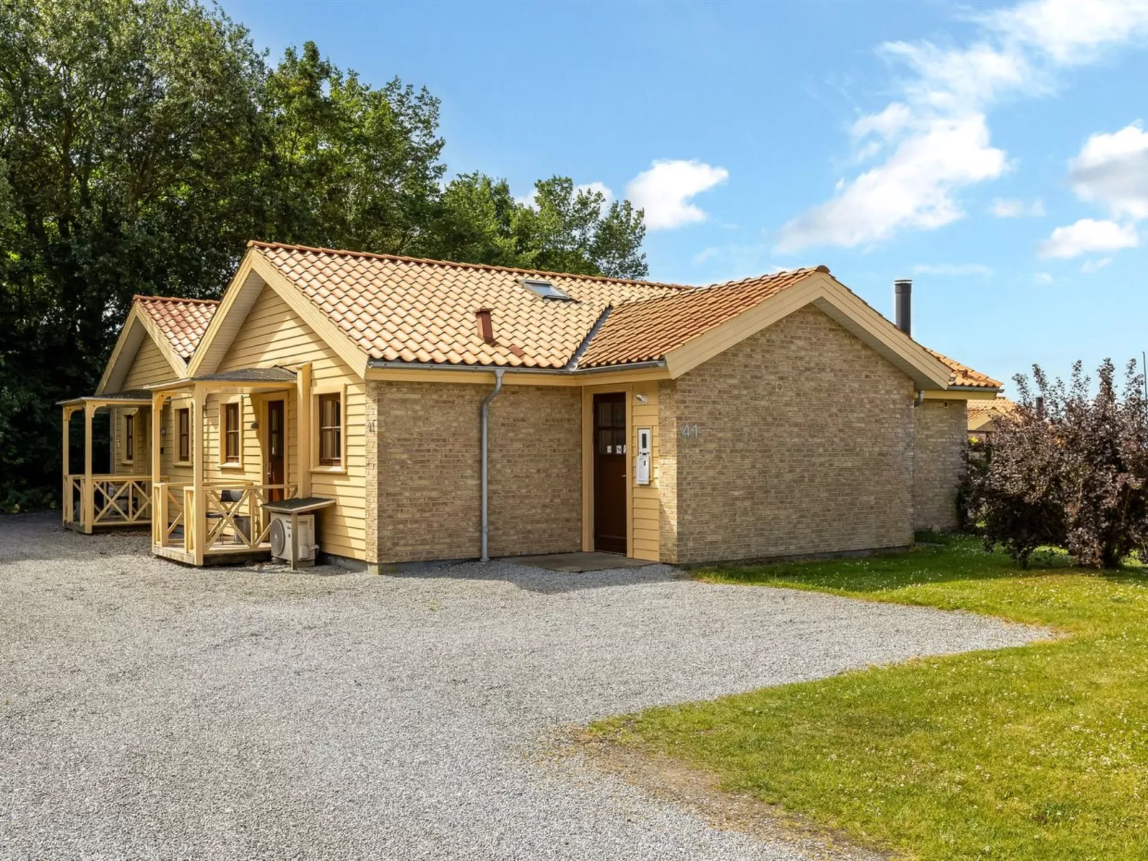 "Rouwen" - 120m from the sea-Buiten