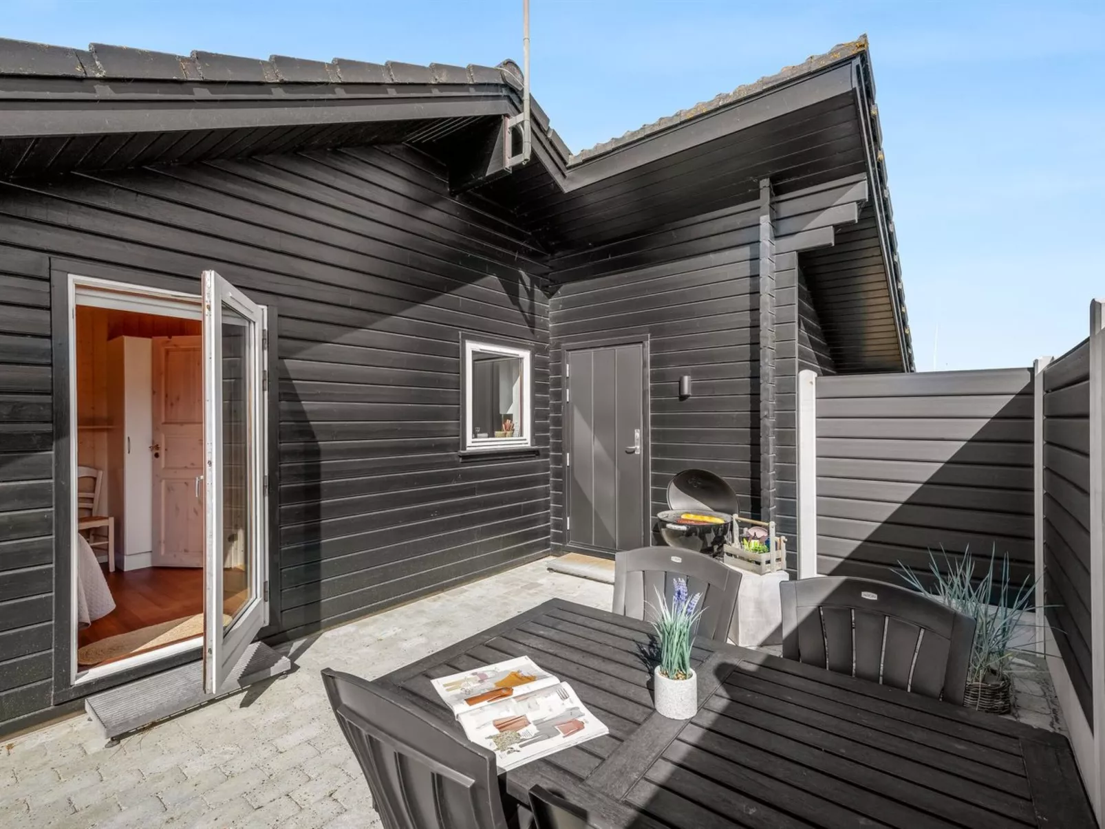 "Georg" - 200m from the sea-Buiten