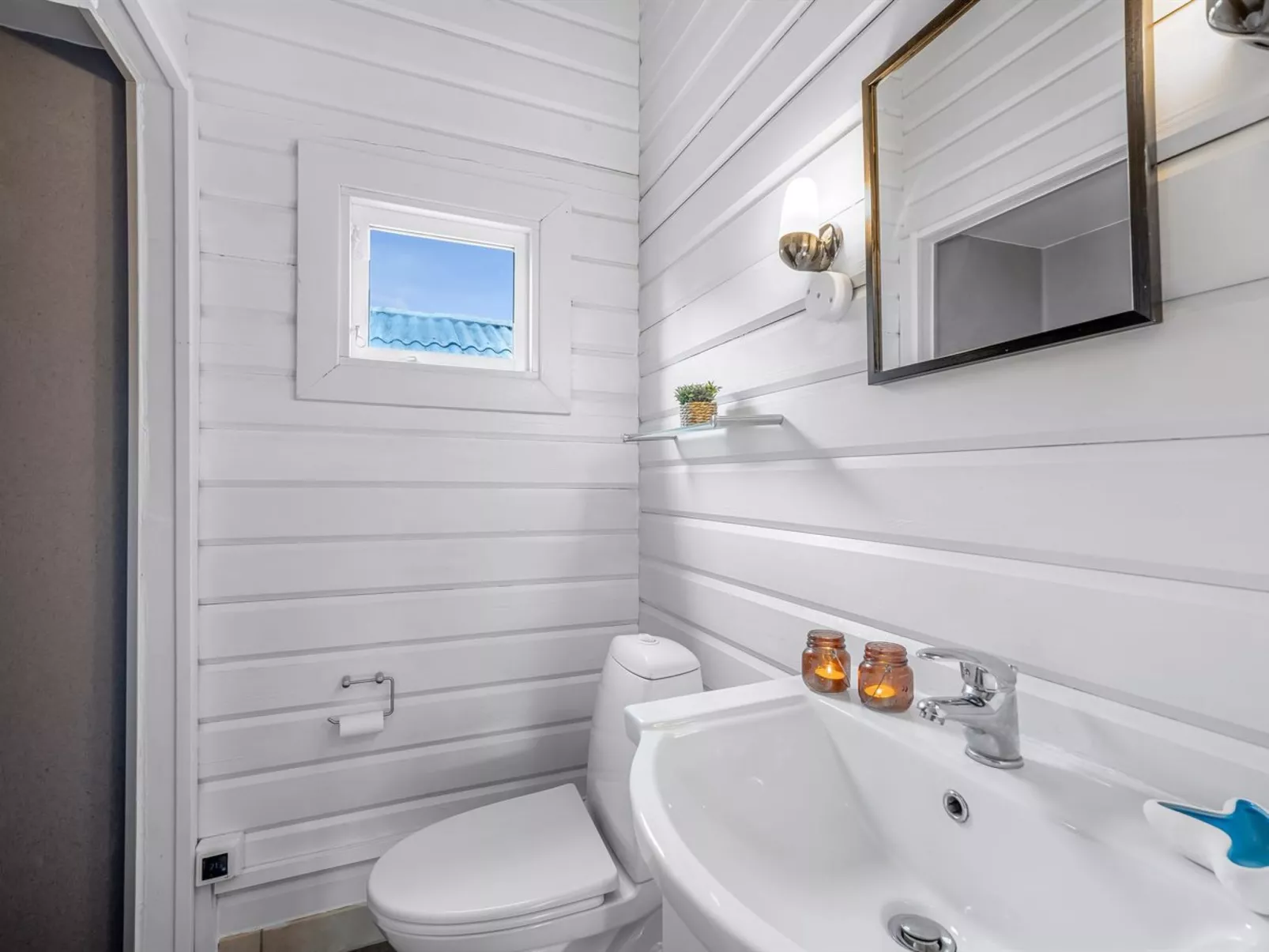 "Blesse" - 500m to the fjord-Binnen