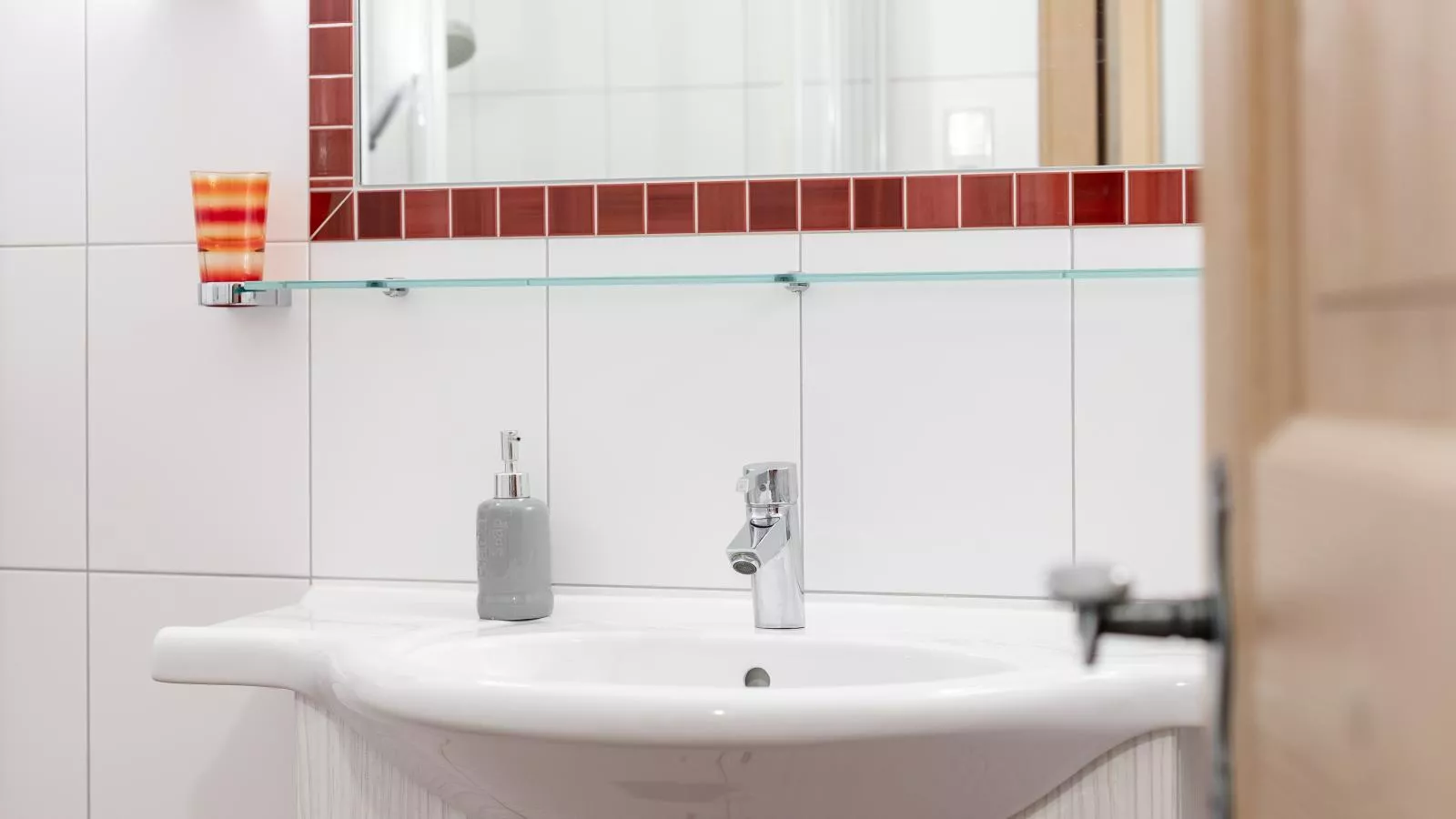 Landhaus Marchfeld Top 1-Badkamer