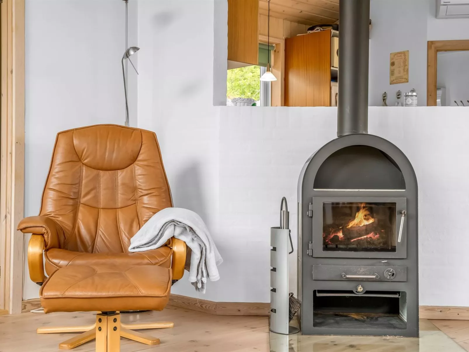 "Selvi" - 2.2km from the sea-Binnen