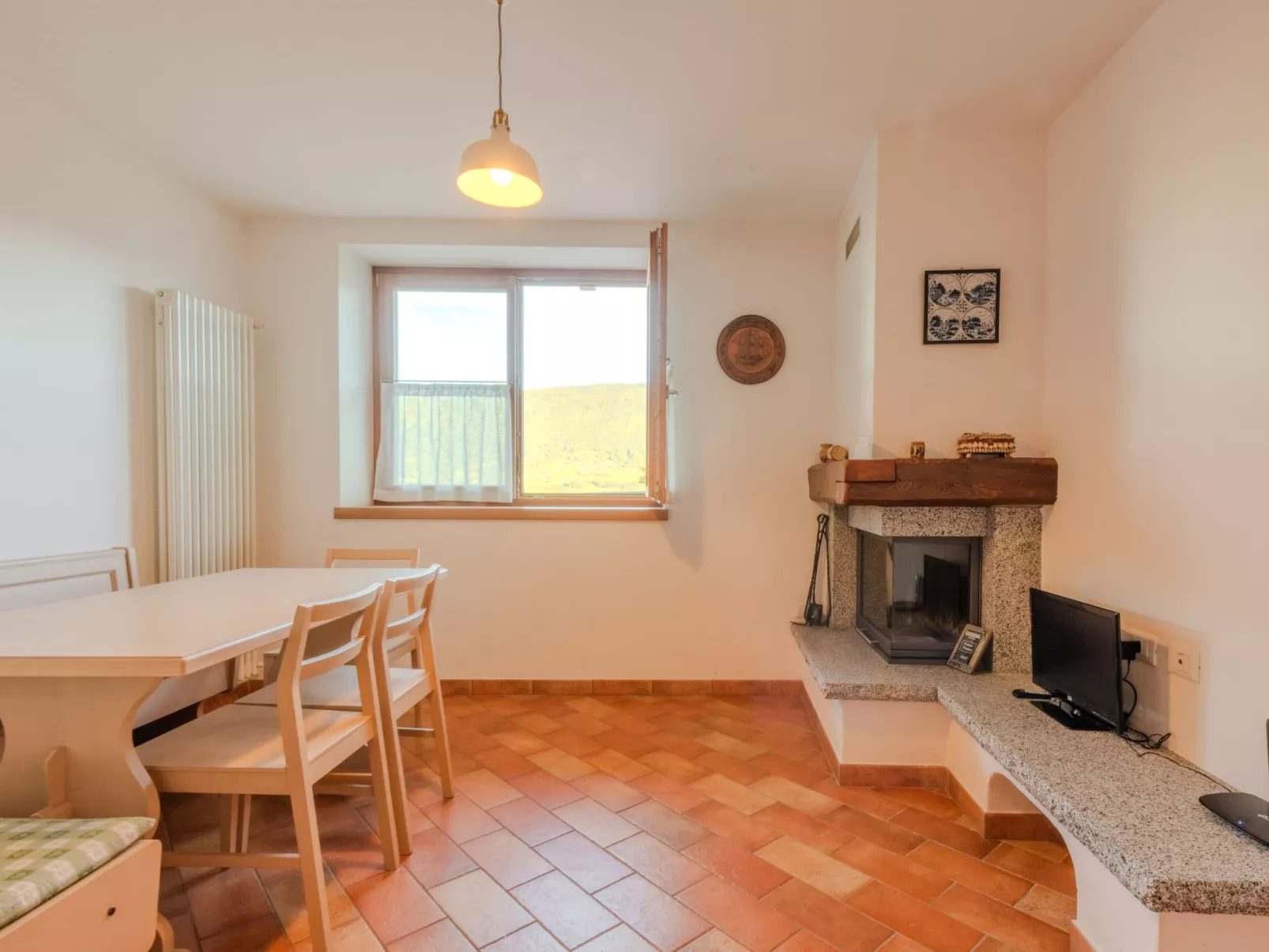 Picchio Primavera-Binnen