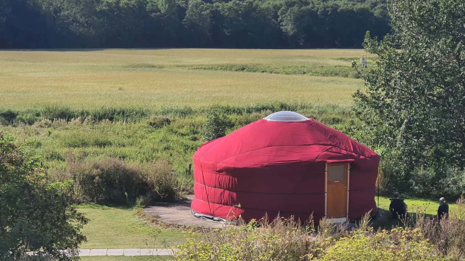 Glamour-Camping-Buitenkant zomer