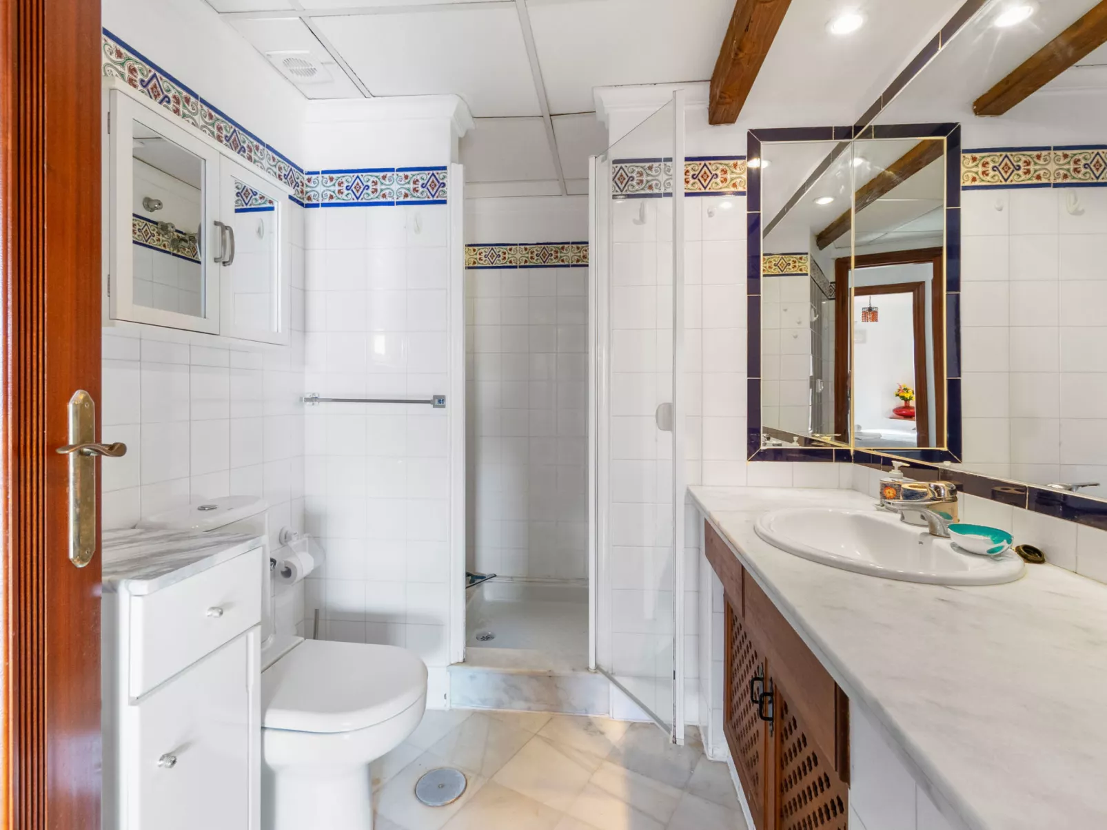 Aldea del Mar-Binnen