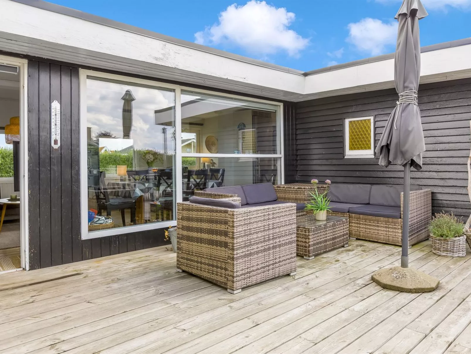 "Adia" - 500m from the sea-Buiten