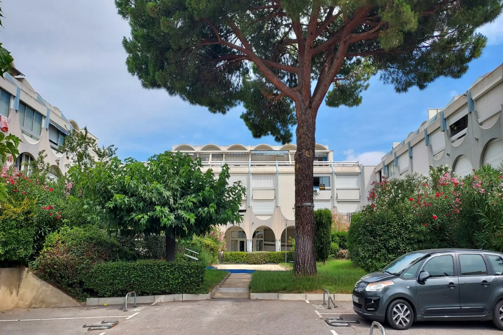 Les Floralies II N°3376 - 2P4-Buitenlucht