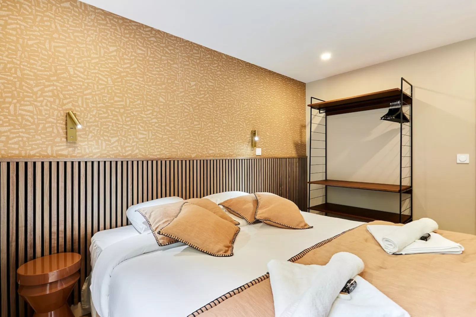 AVRON 2 NEW-Niet-getagd