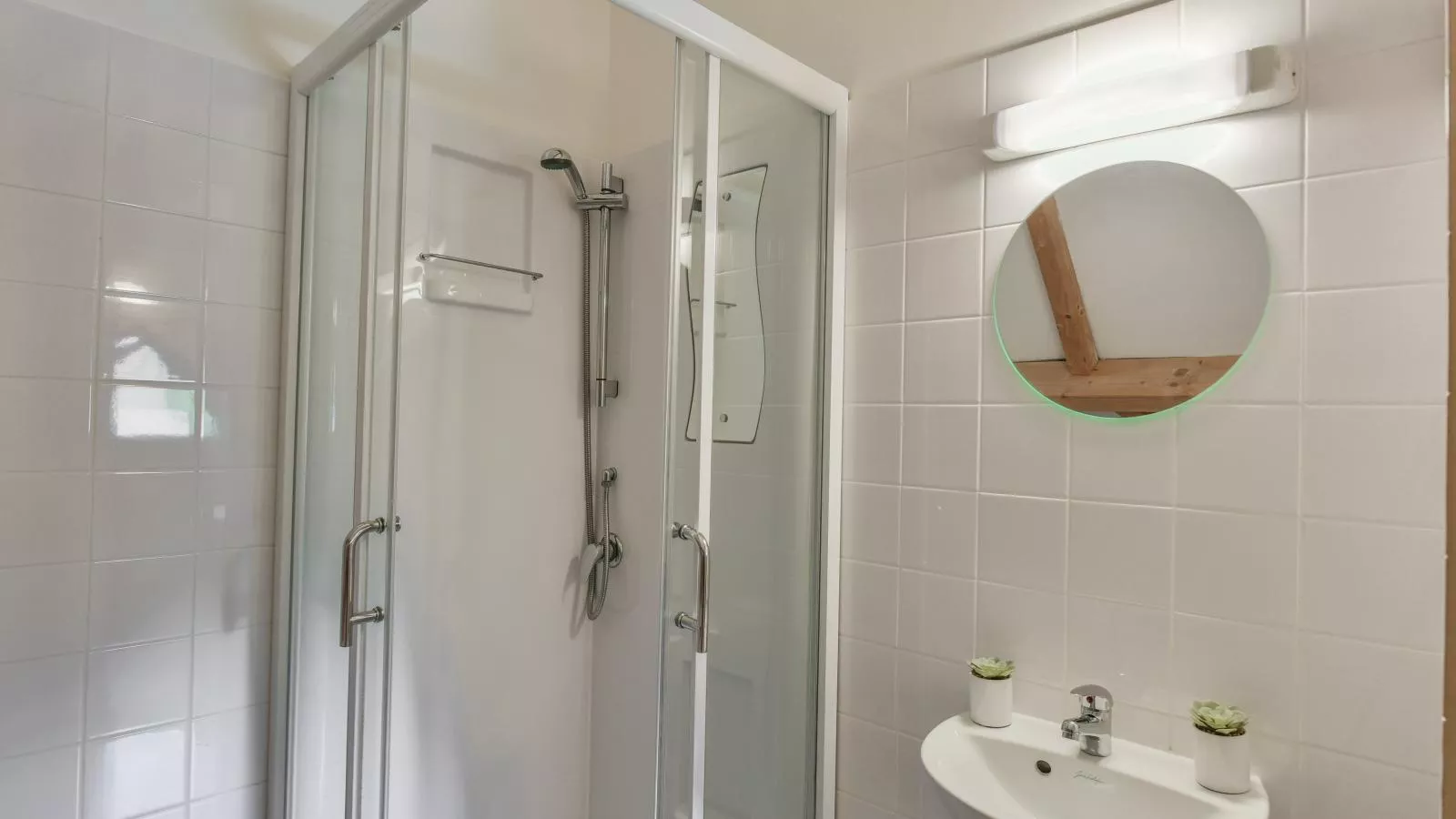 Lac Bleu huis nr 13-Badkamer