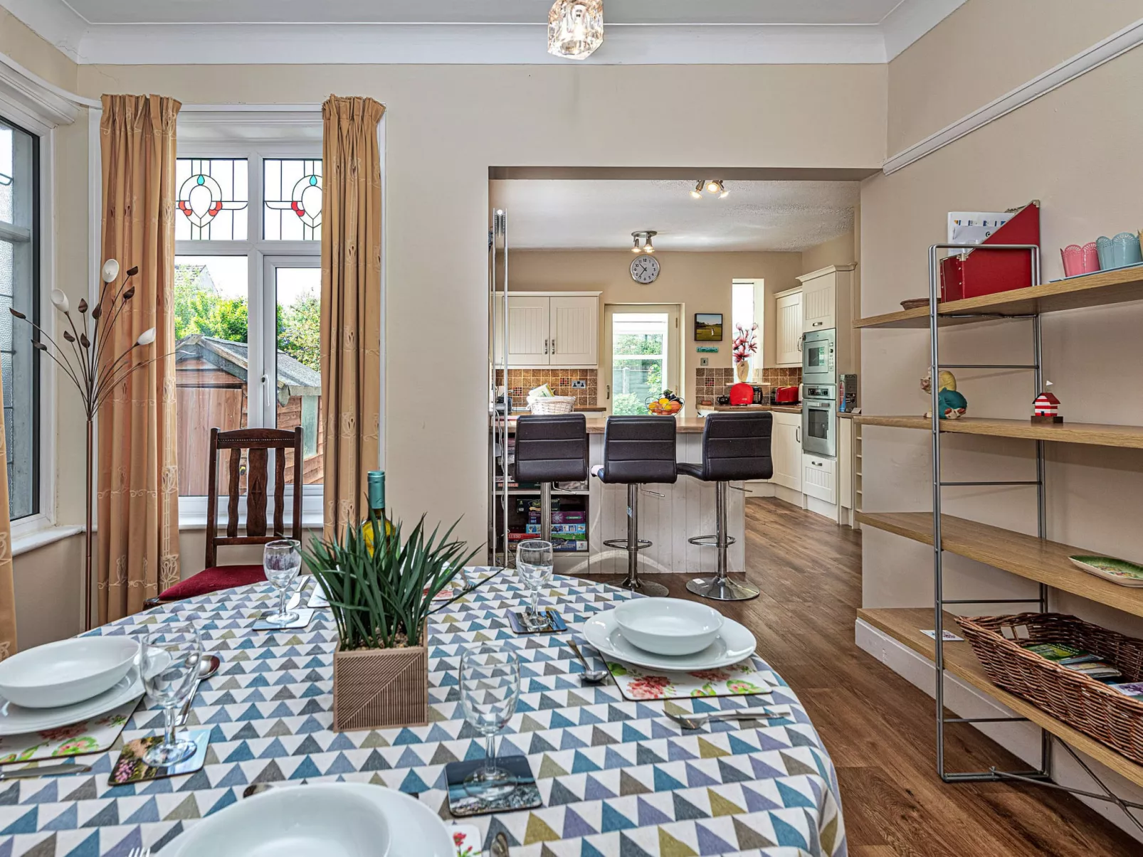 Penrhyn Avenue-Binnen