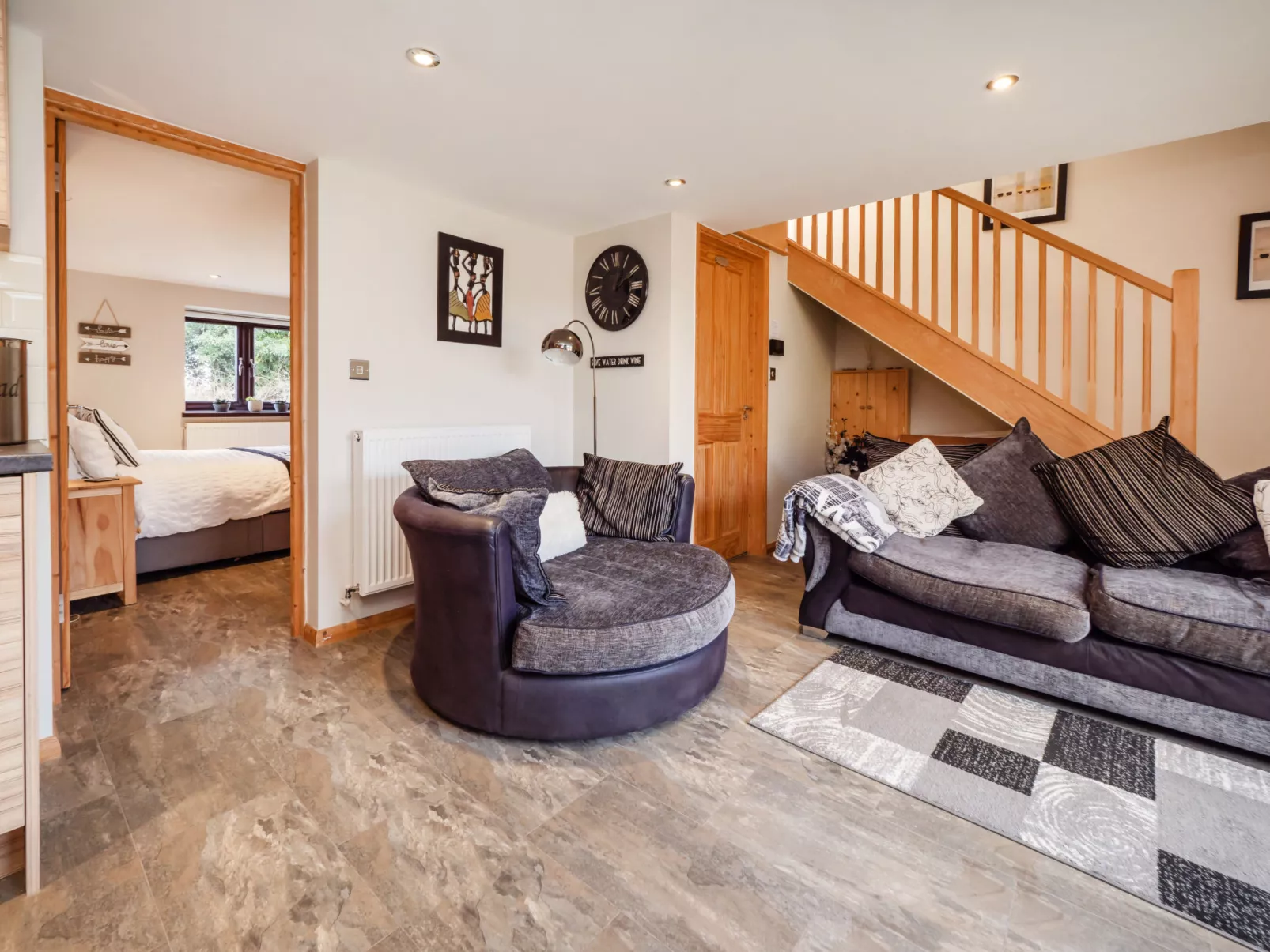 Pottles Cottage-Binnen