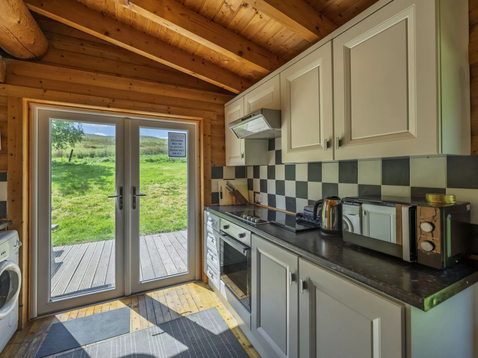 Cragdhu Log Cabin-Binnen