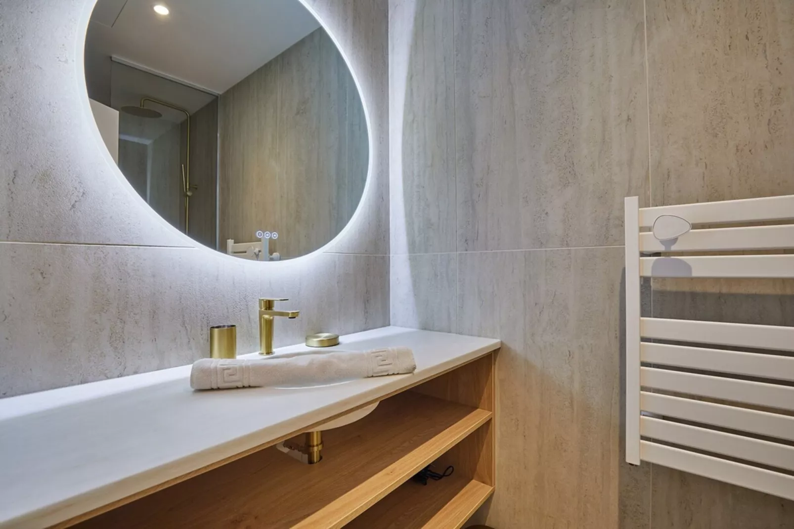 BELLEVILLE 2 NOUVEAU-Niet-getagd