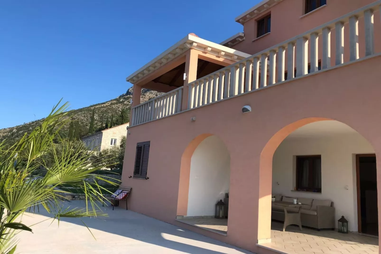 Villa Oliva - Two Bedroom Villa with Terrace and Swimming pool-Buitenlucht