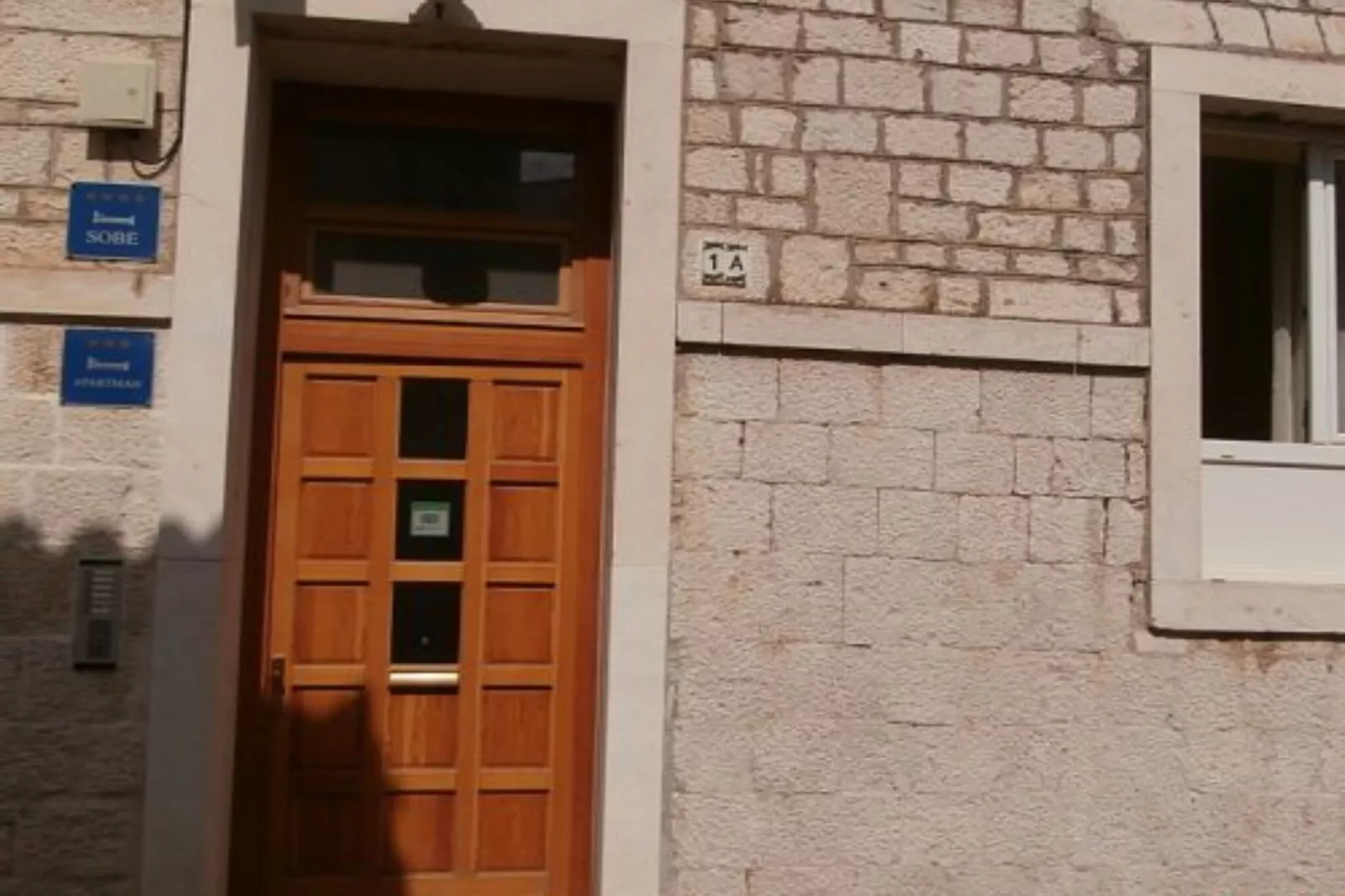 Klaudija’s Charming Apartments & Rooms - Room 3-Buitenlucht