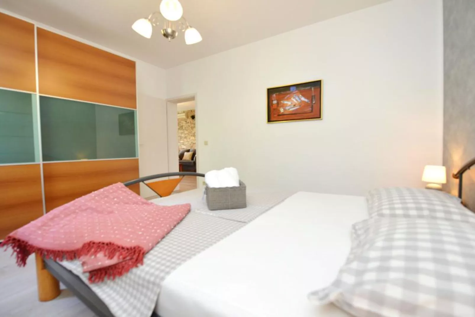 Two-Bedroom Apartment (Kadulja)-Slaapkamer