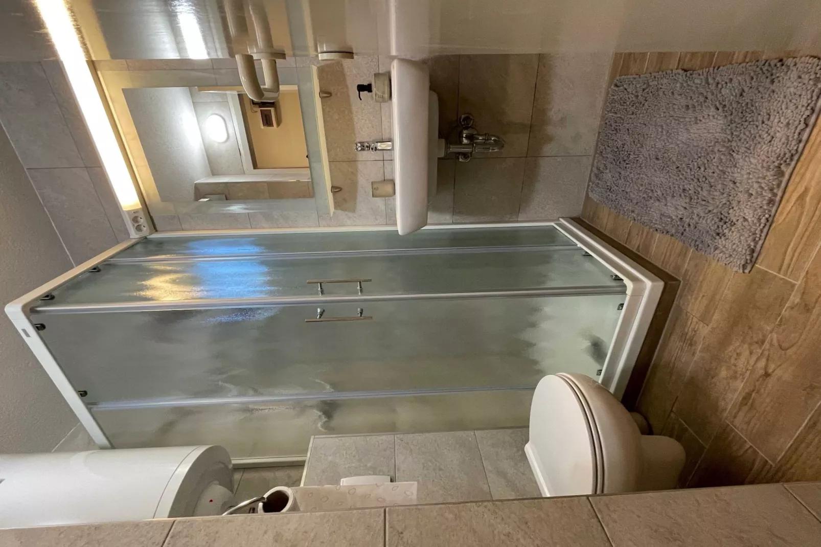 Rustic and Radiant Retreat Apartments with Terrace - Classic One Bedroom Apartment with Terrace (owner app 12)-Badkamer