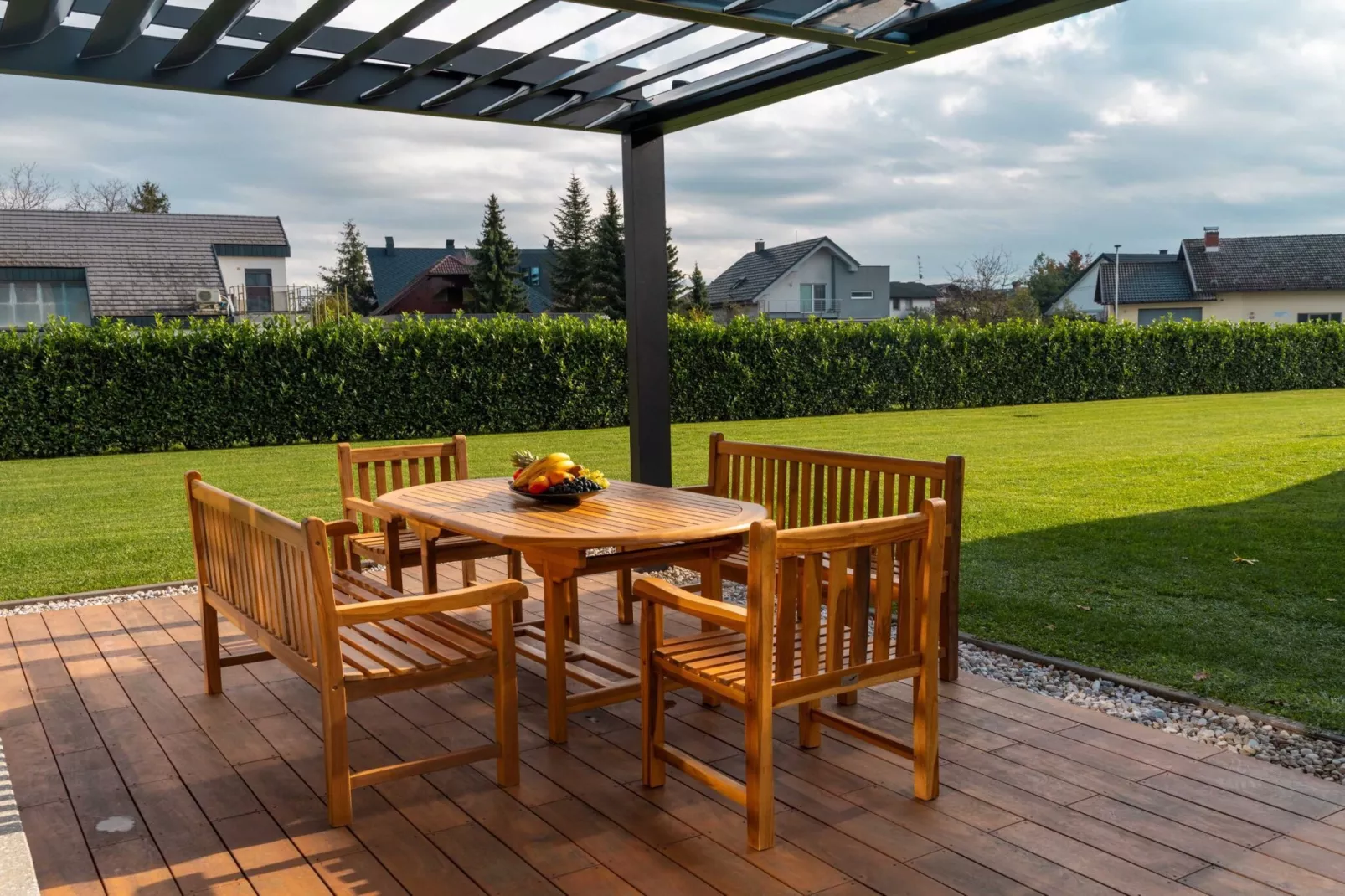 Elegant Warm Bliss Hideaway Escape Lodge - Holiday Home with Hot-Tub (owner Sunset)-Buitenlucht