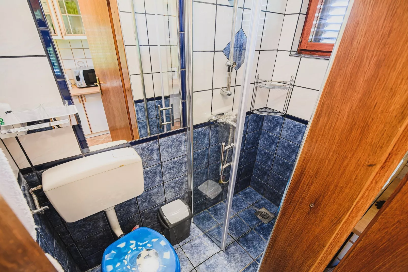 Harvest Horizon Holiday Home with Sauna - One Bedroom Holiday Home-Badkamer